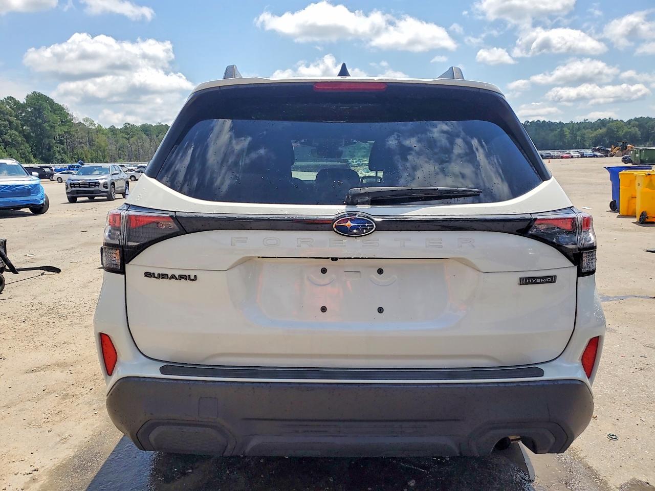 2025 Subaru Forester Premium White vin: JF2SLSED1SH415289