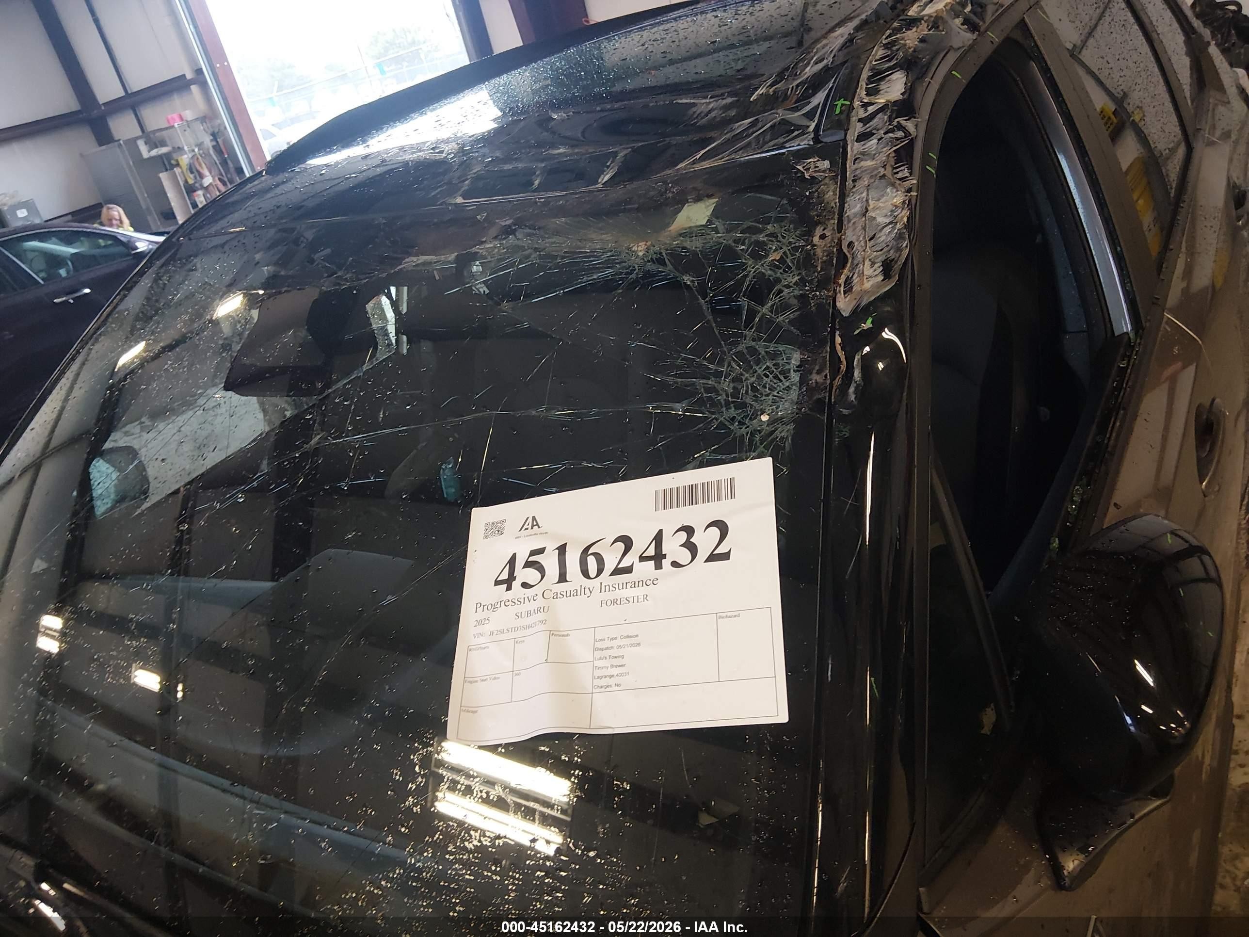 2025 Subaru Forester Touring Hybrid Tan vin: JF2SLSTD3SH421792