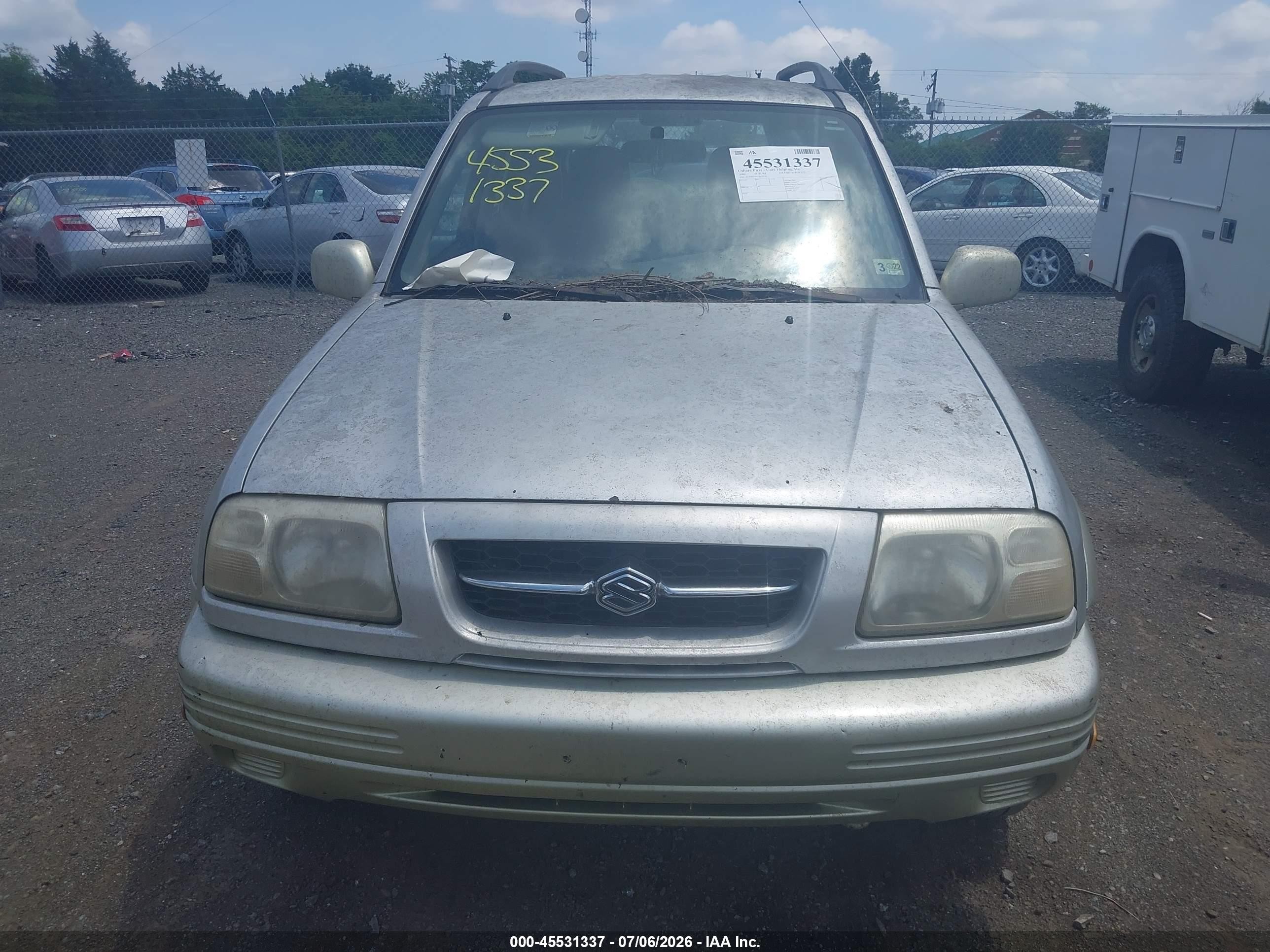 2000 Suzuki Vitara   Champagne vin: JF3TD62V0Y4122120