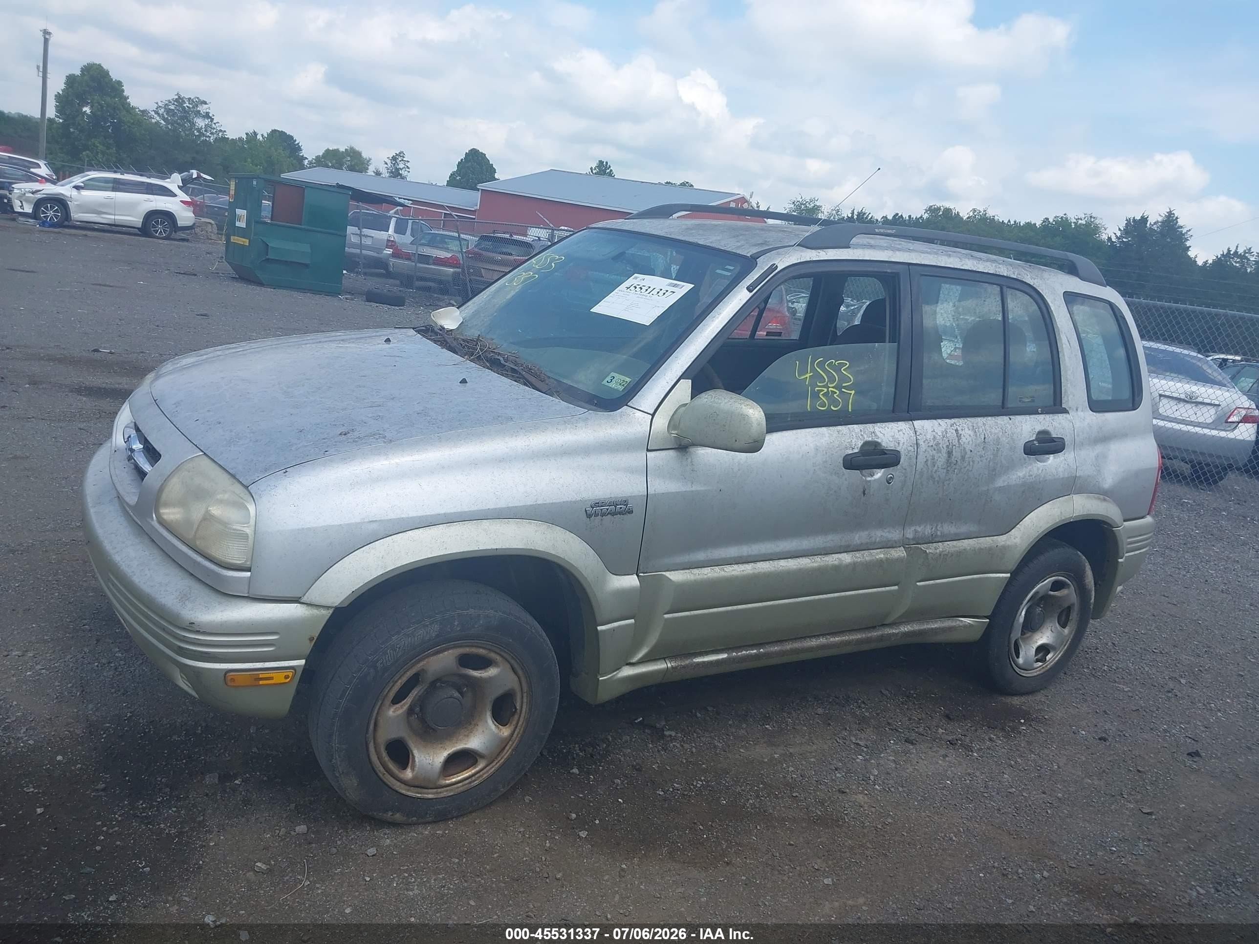 2000 Suzuki Vitara   Champagne vin: JF3TD62V0Y4122120