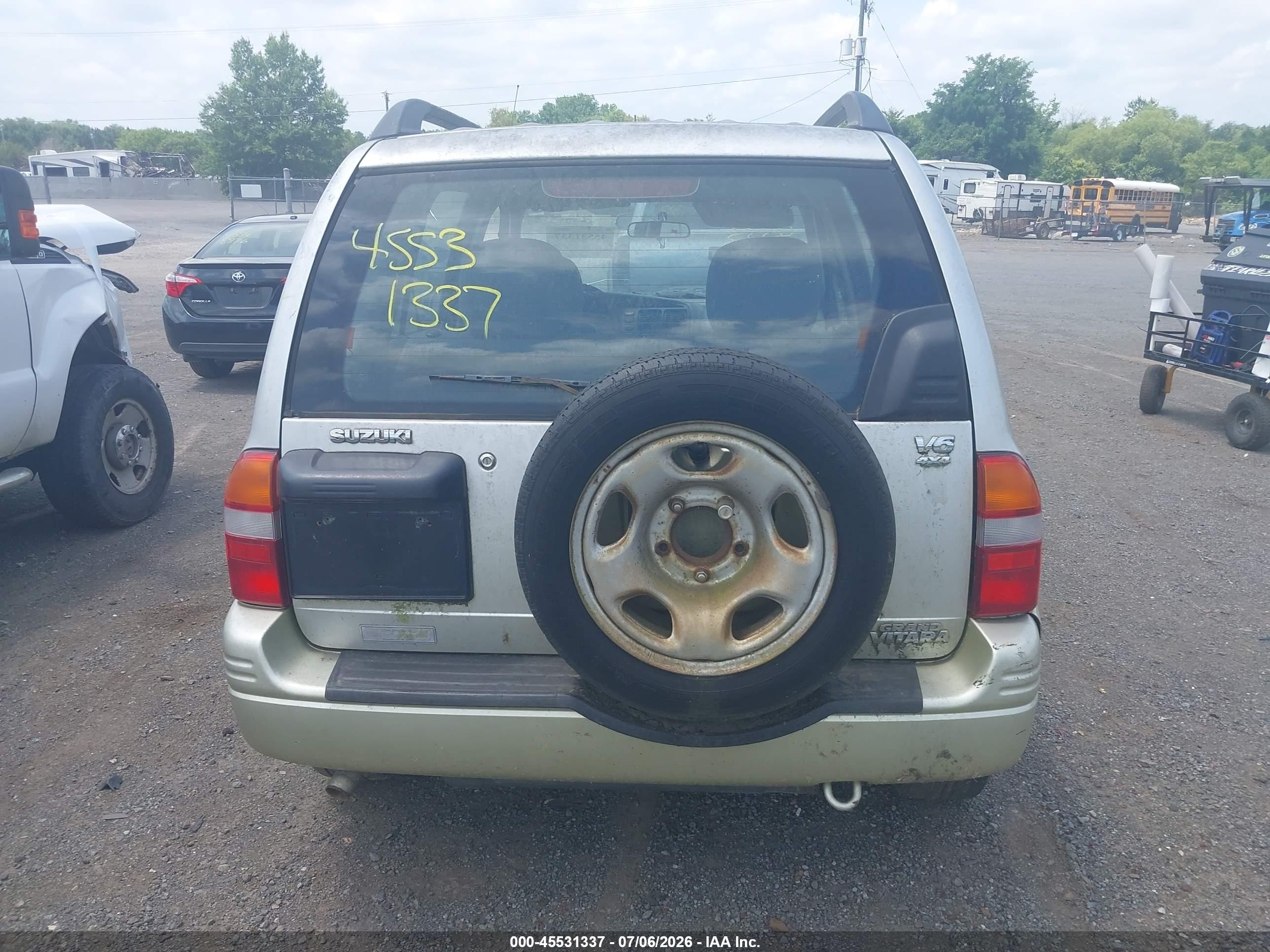 2000 Suzuki Vitara   Champagne vin: JF3TD62V0Y4122120
