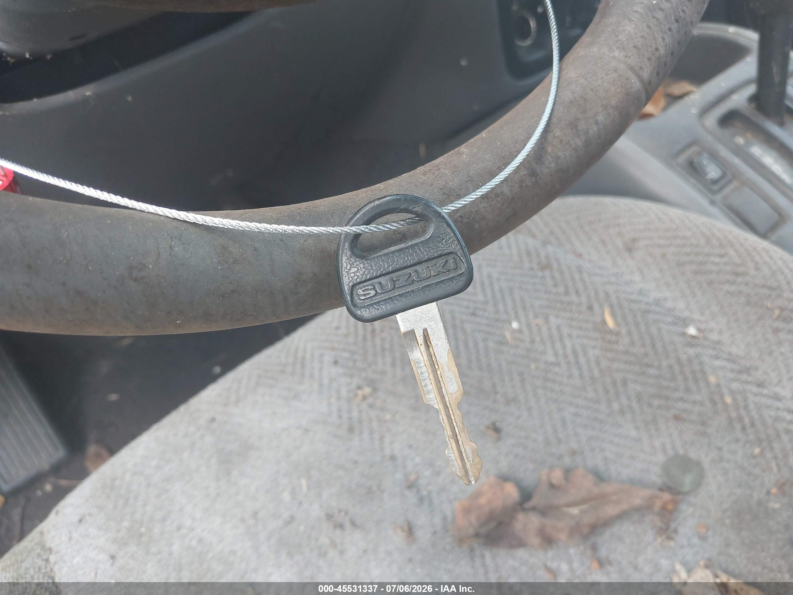 2000 Suzuki Vitara   Champagne vin: JF3TD62V0Y4122120