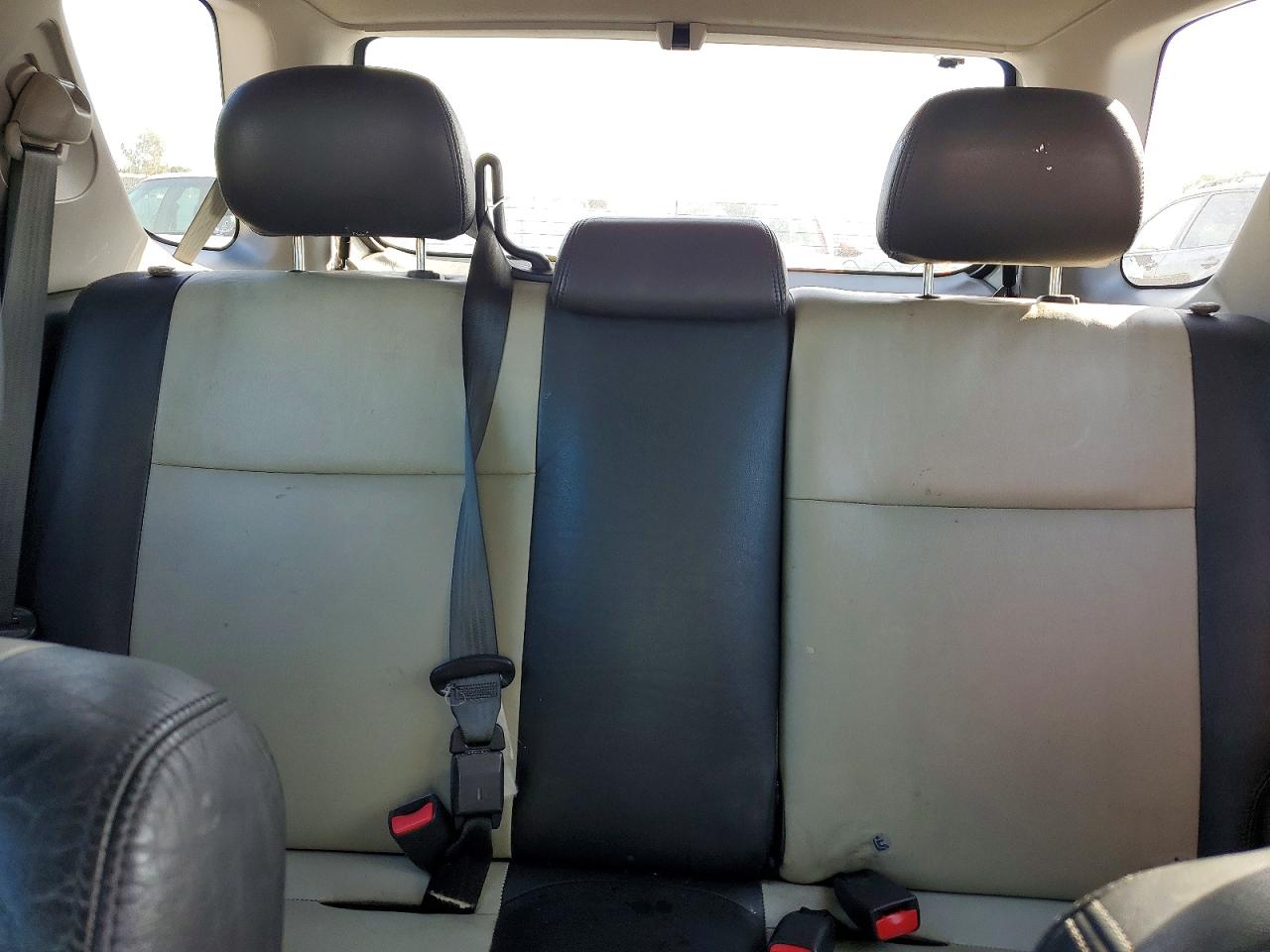 2005 Saab 9-2 Aero Silver vin: JF4GG22685G057223
