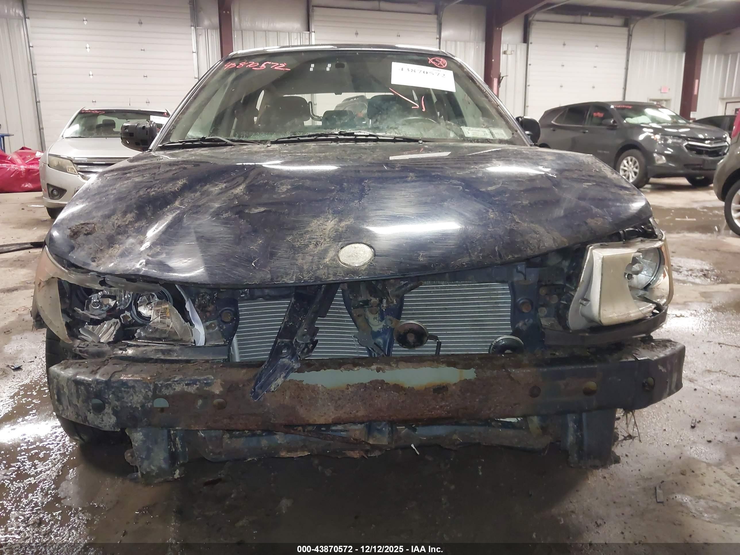 2005 Saab 9-2x Linear Dark Blue vin: JF4GG61605H054187
