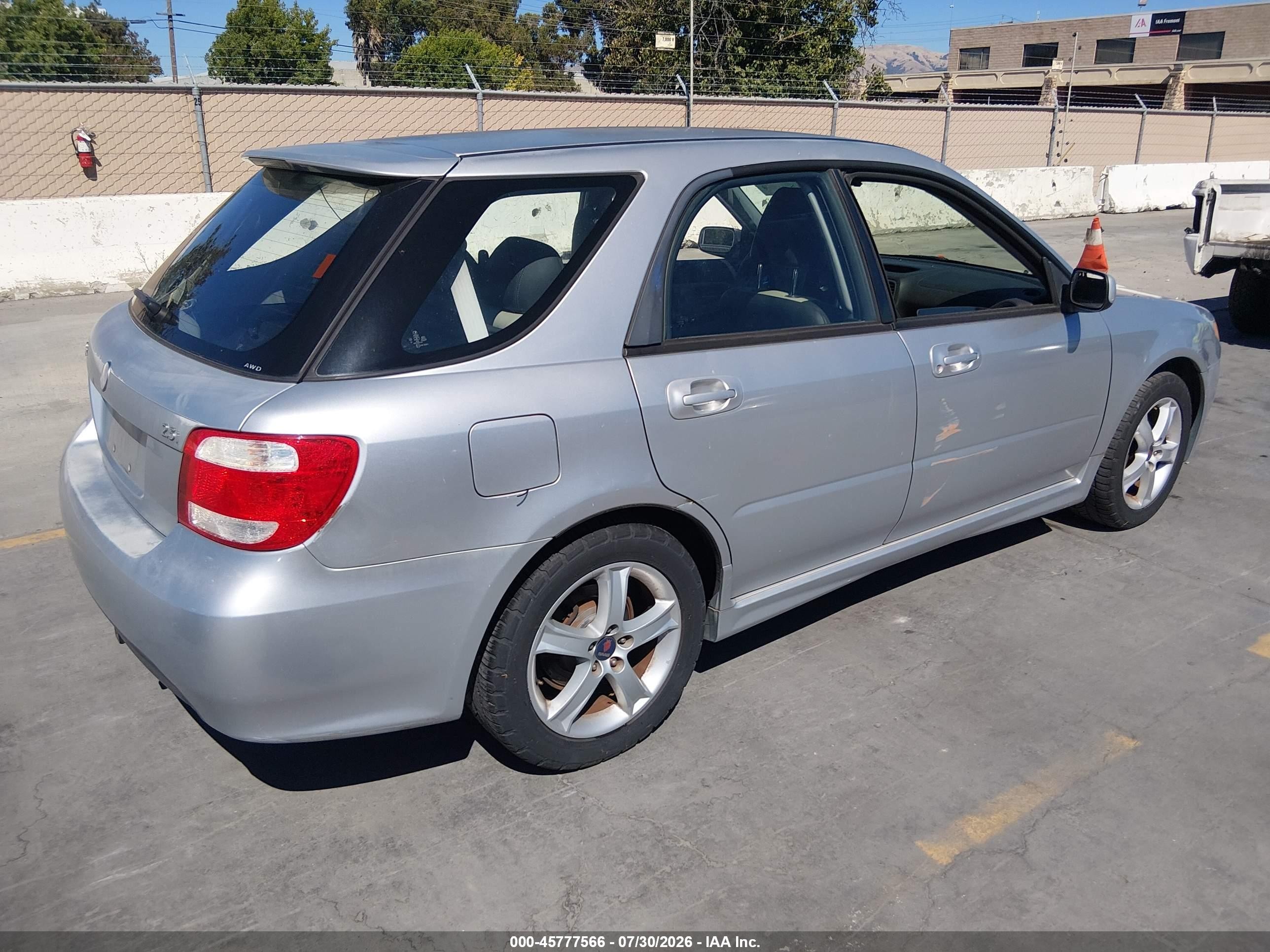 2005 Saab 9-2x Linear Серебряный vin: JF4GG61665H055361