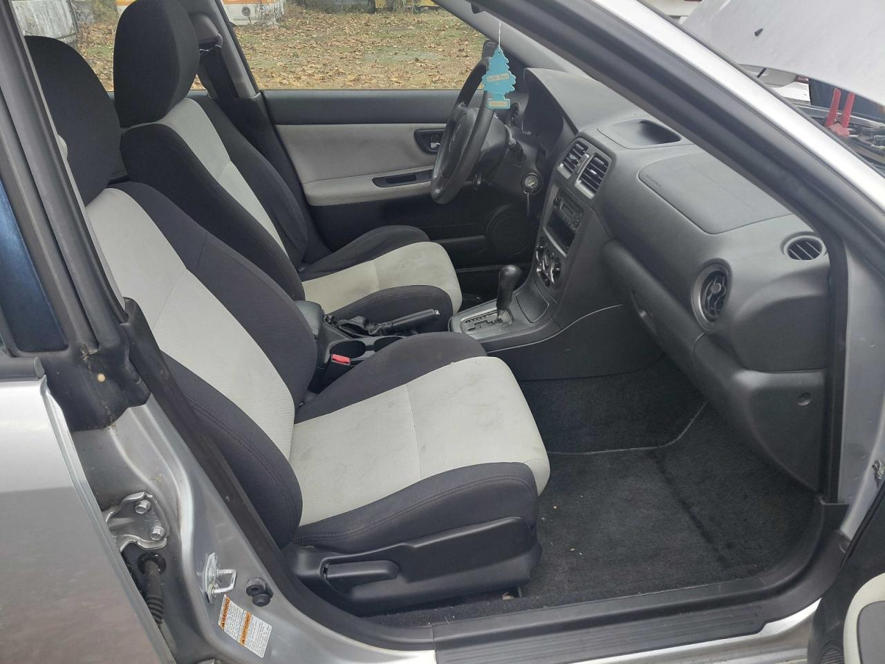 2005 Saab 9-2 Linear Silver vin: JF4GG61675H057703