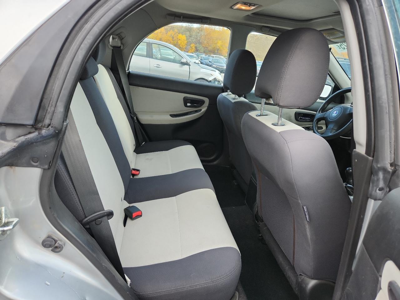 2005 Saab 9-2 Linear Silver vin: JF4GG61685G051088