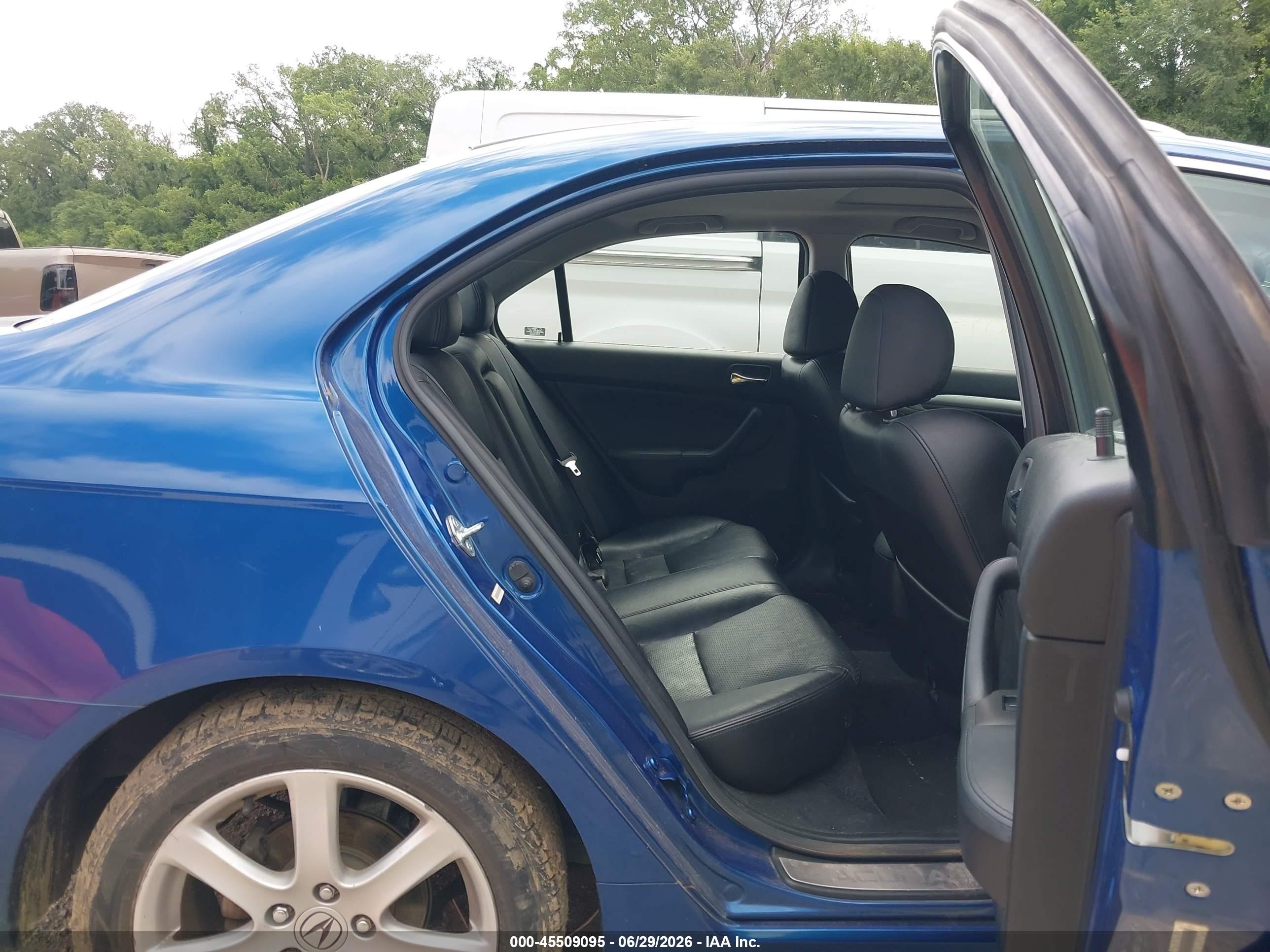 2005 Acura Tsx   Blue vin: JH4CL95815C023136