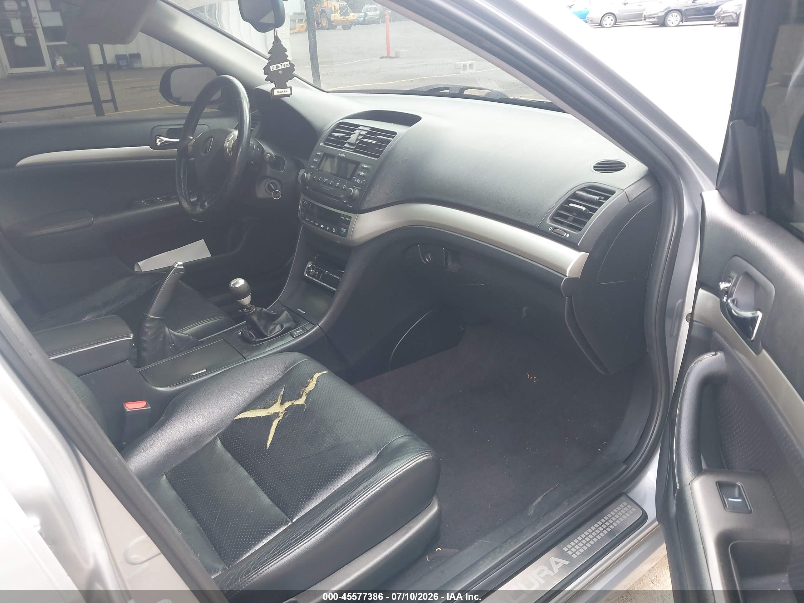2004 Acura Tsx   Silver vin: JH4CL95844C008208