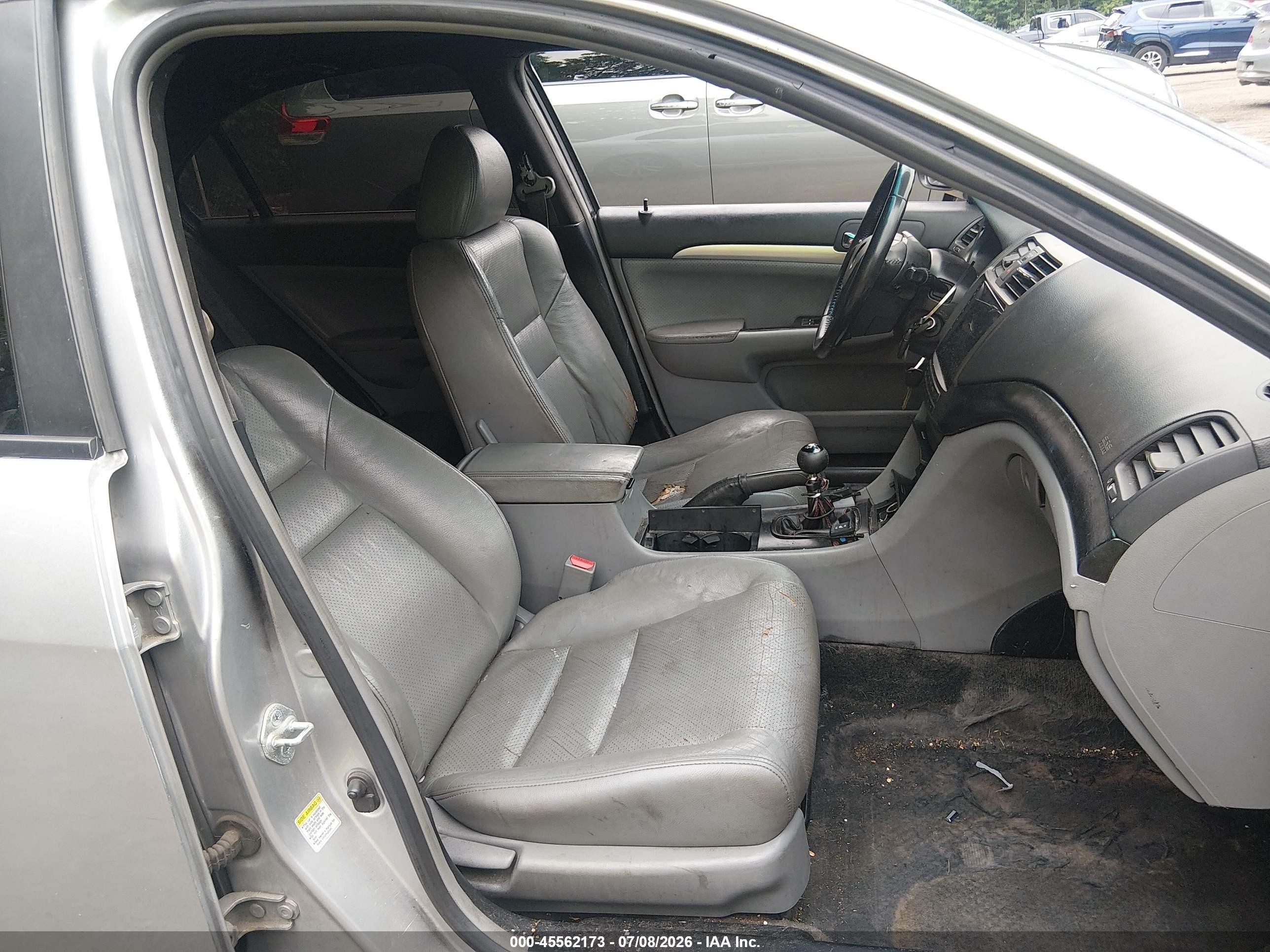 2004 Acura Tsx   Silver vin: JH4CL95874C015444