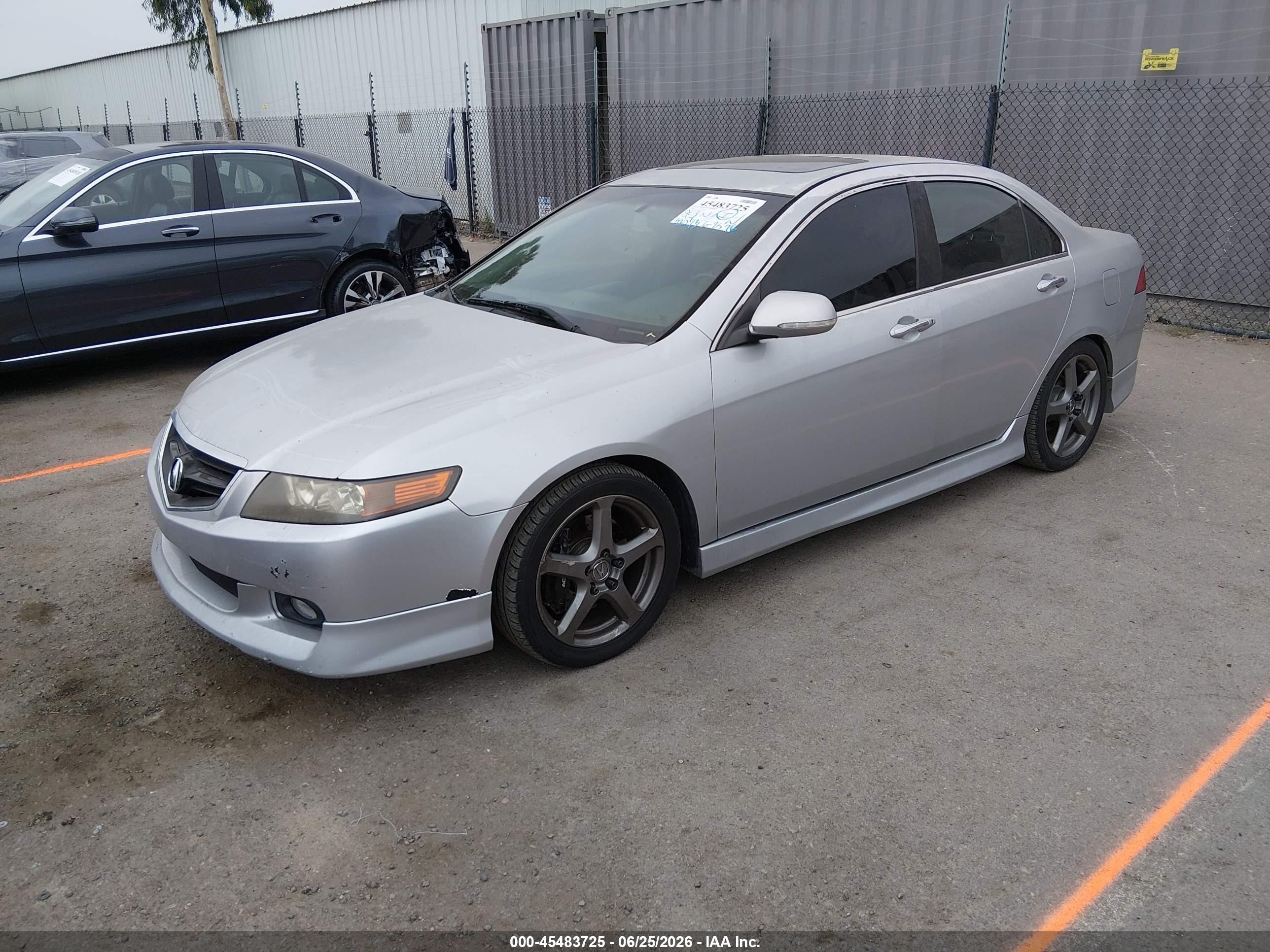 2004 Acura Tsx   Silver vin: JH4CL95884C027716