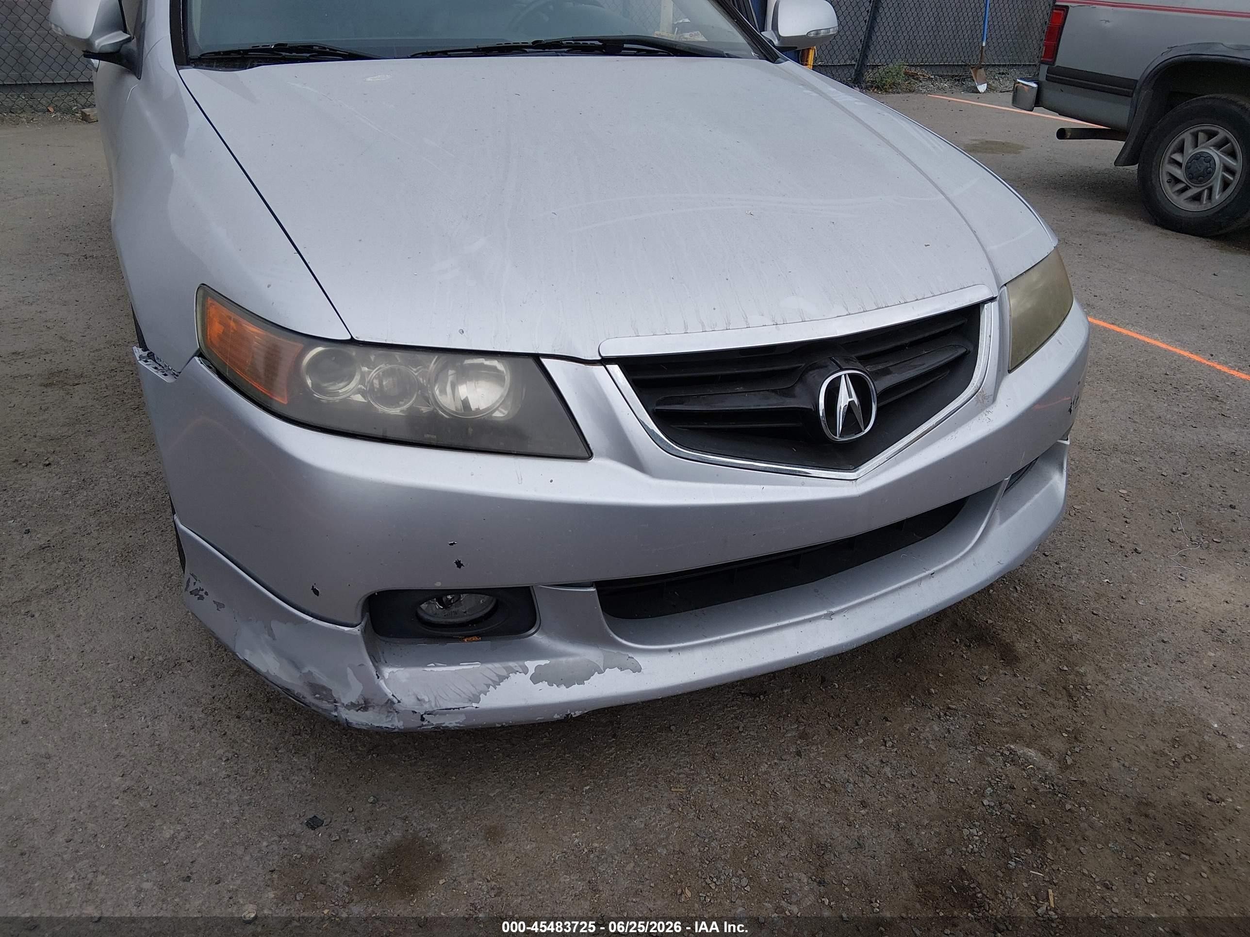2004 Acura Tsx   Silver vin: JH4CL95884C027716