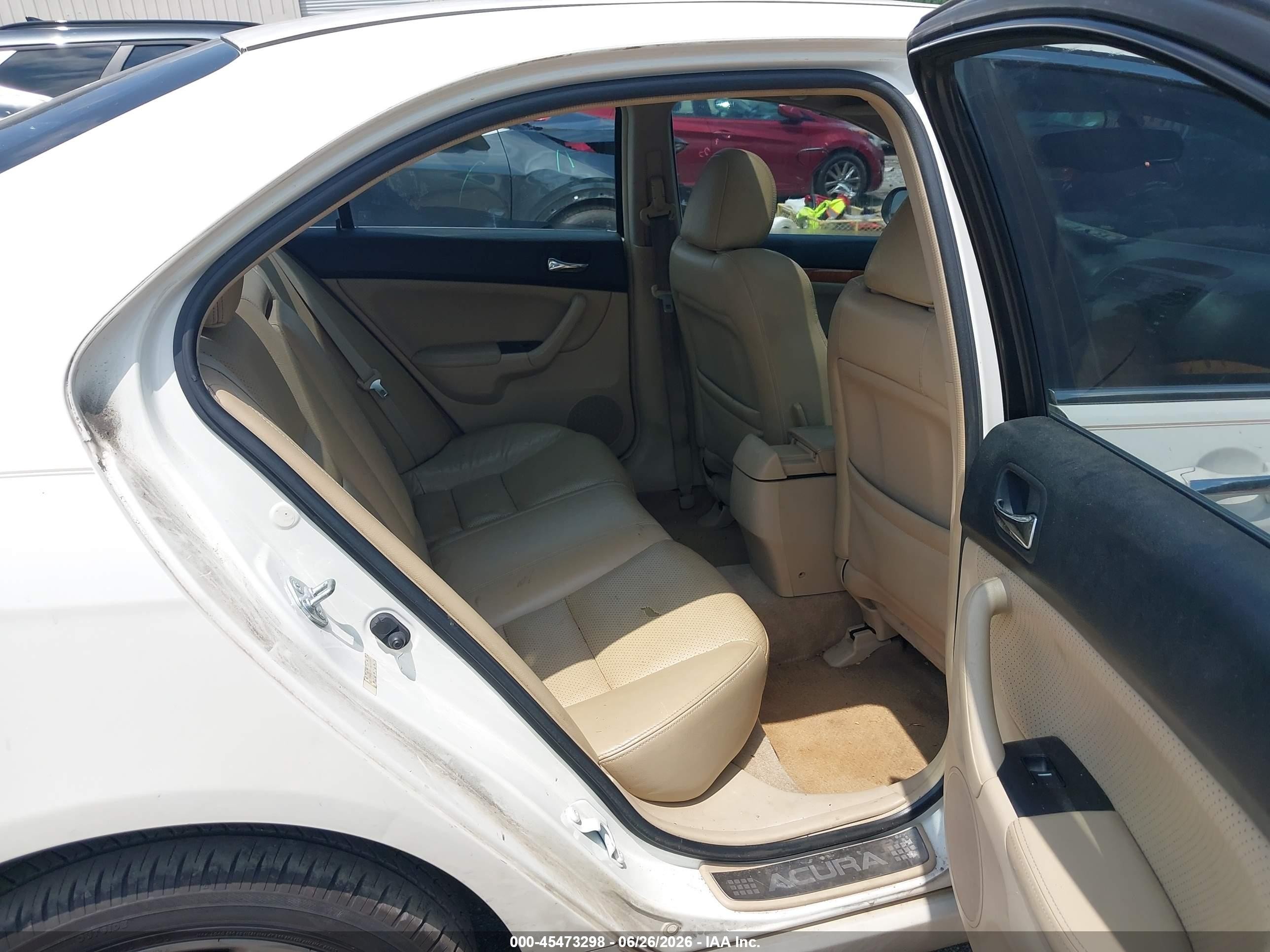 2004 Acura Tsx   White vin: JH4CL958X4C000937