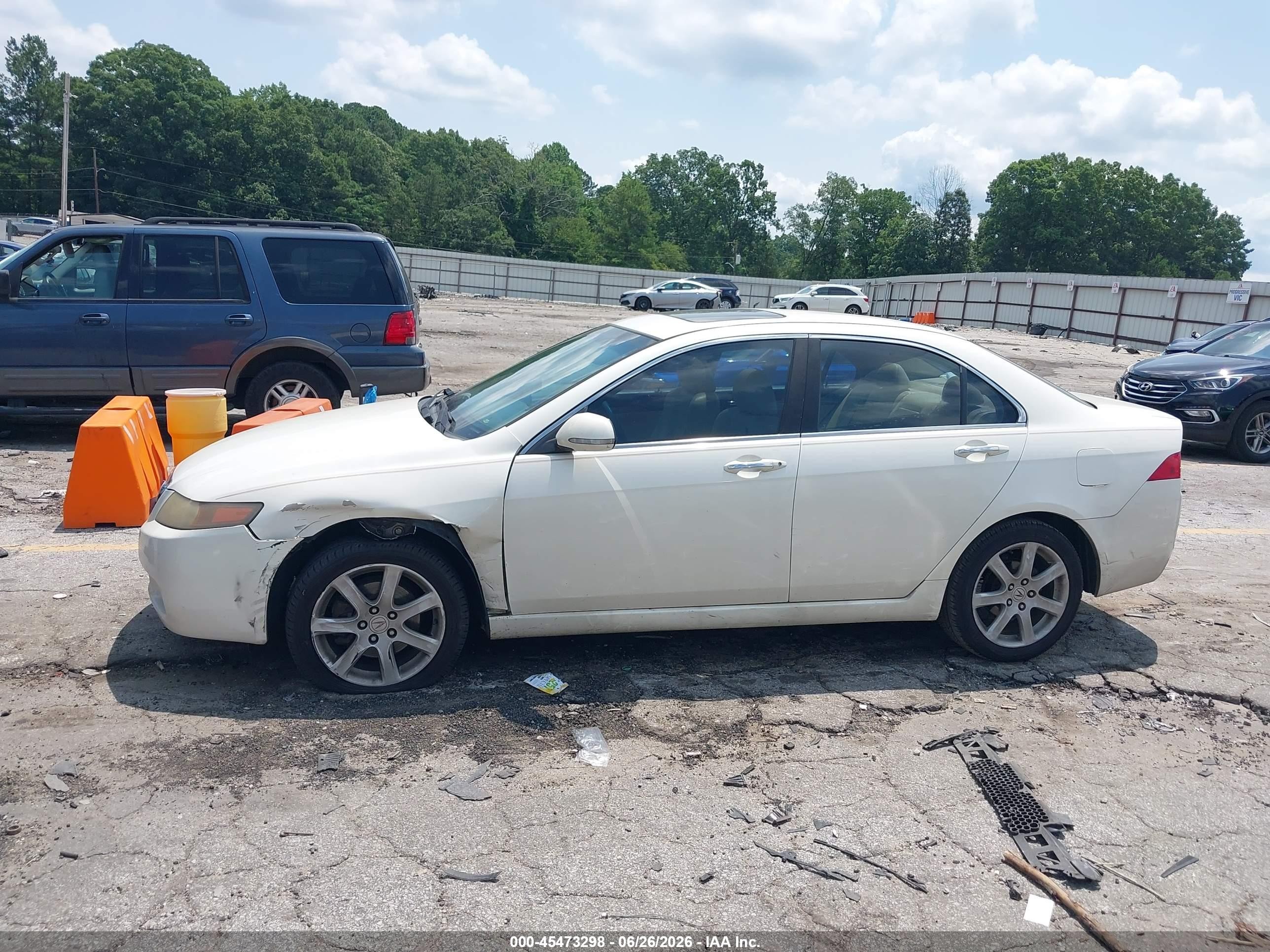 2004 Acura Tsx   White vin: JH4CL958X4C000937