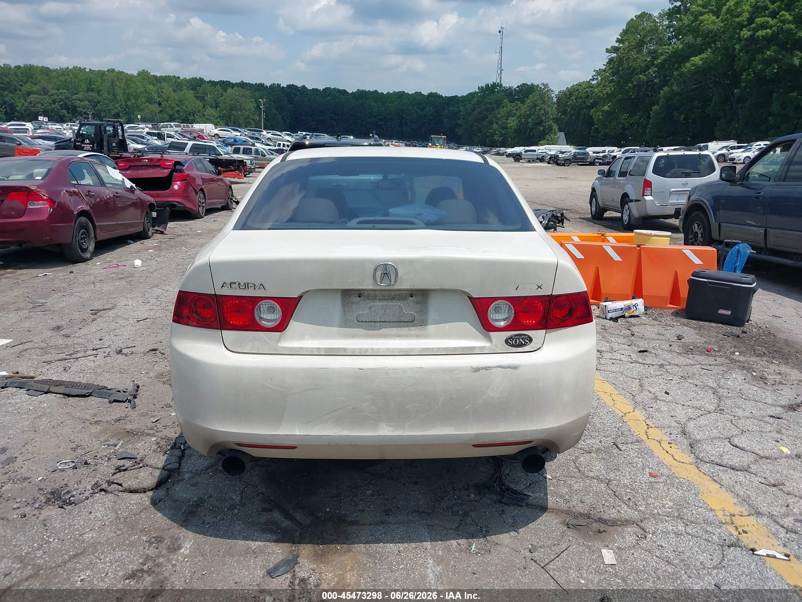 2004 Acura Tsx   White vin: JH4CL958X4C000937