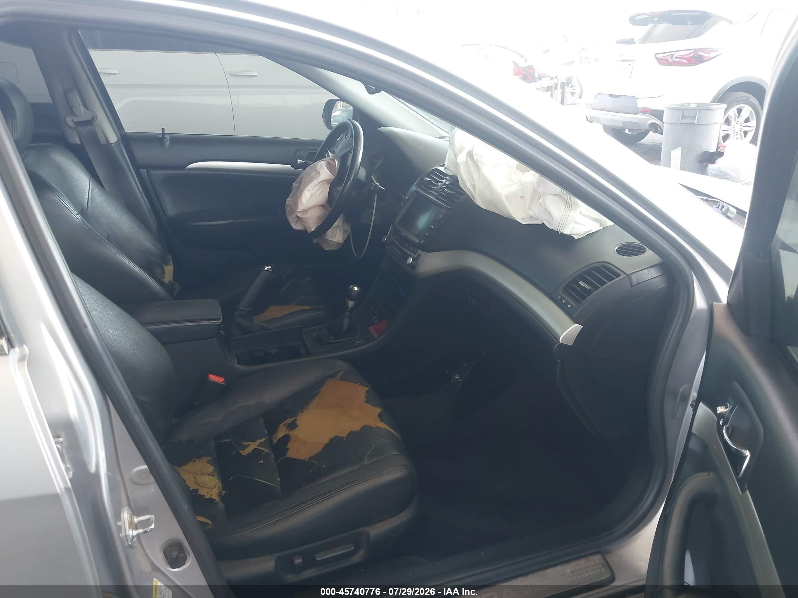 2005 Acura Tsx   Silver vin: JH4CL95975C025188