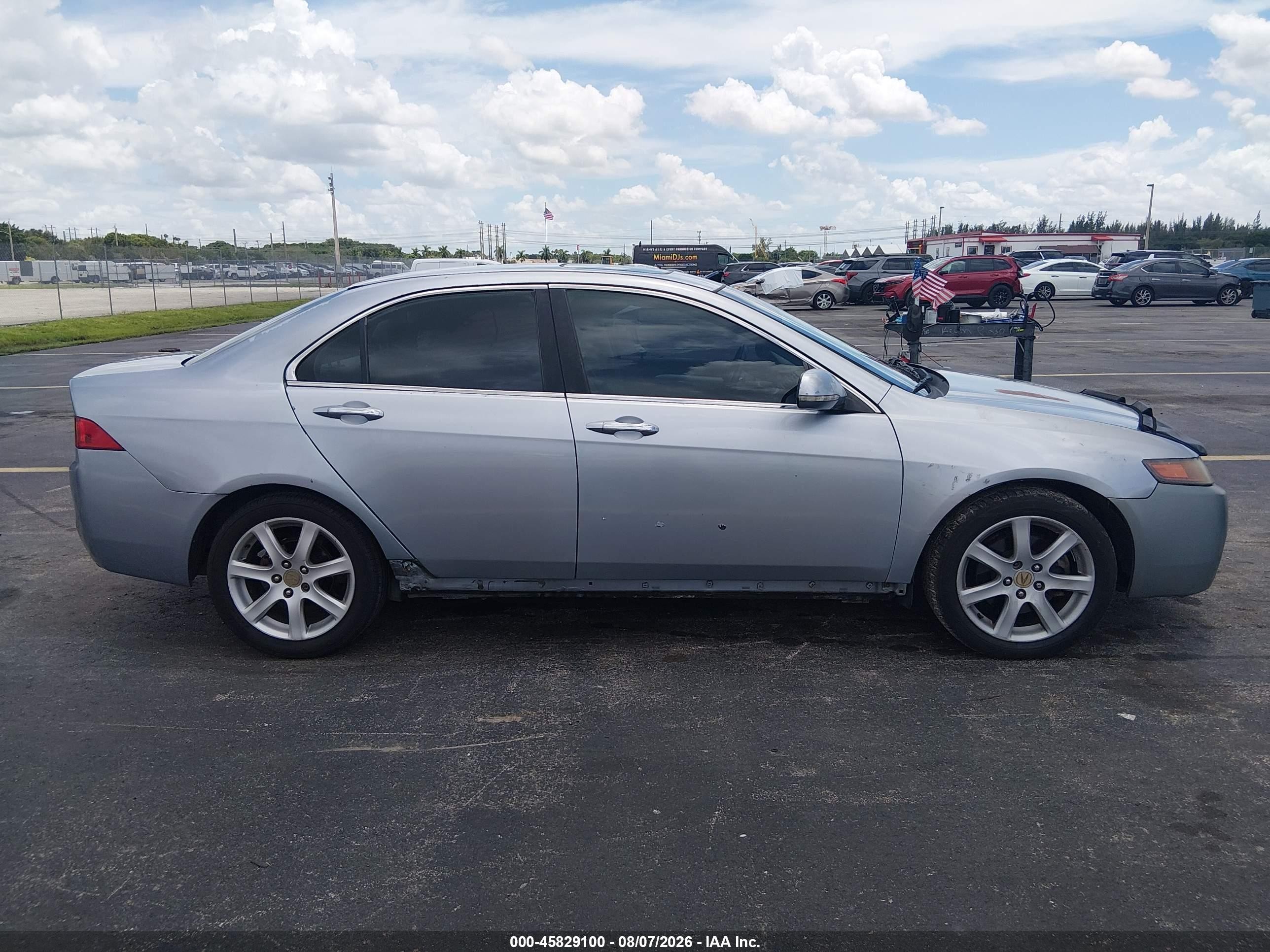 2004 Acura Tsx   Silver vin: JH4CL96804C006809