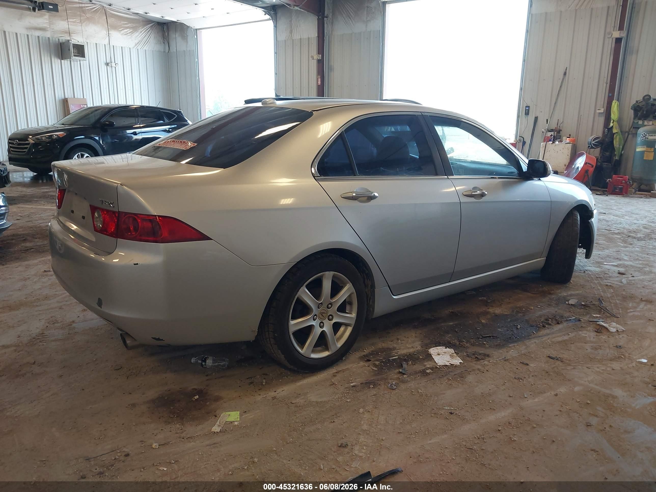 2005 Acura Tsx   Silver vin: JH4CL96805C020503