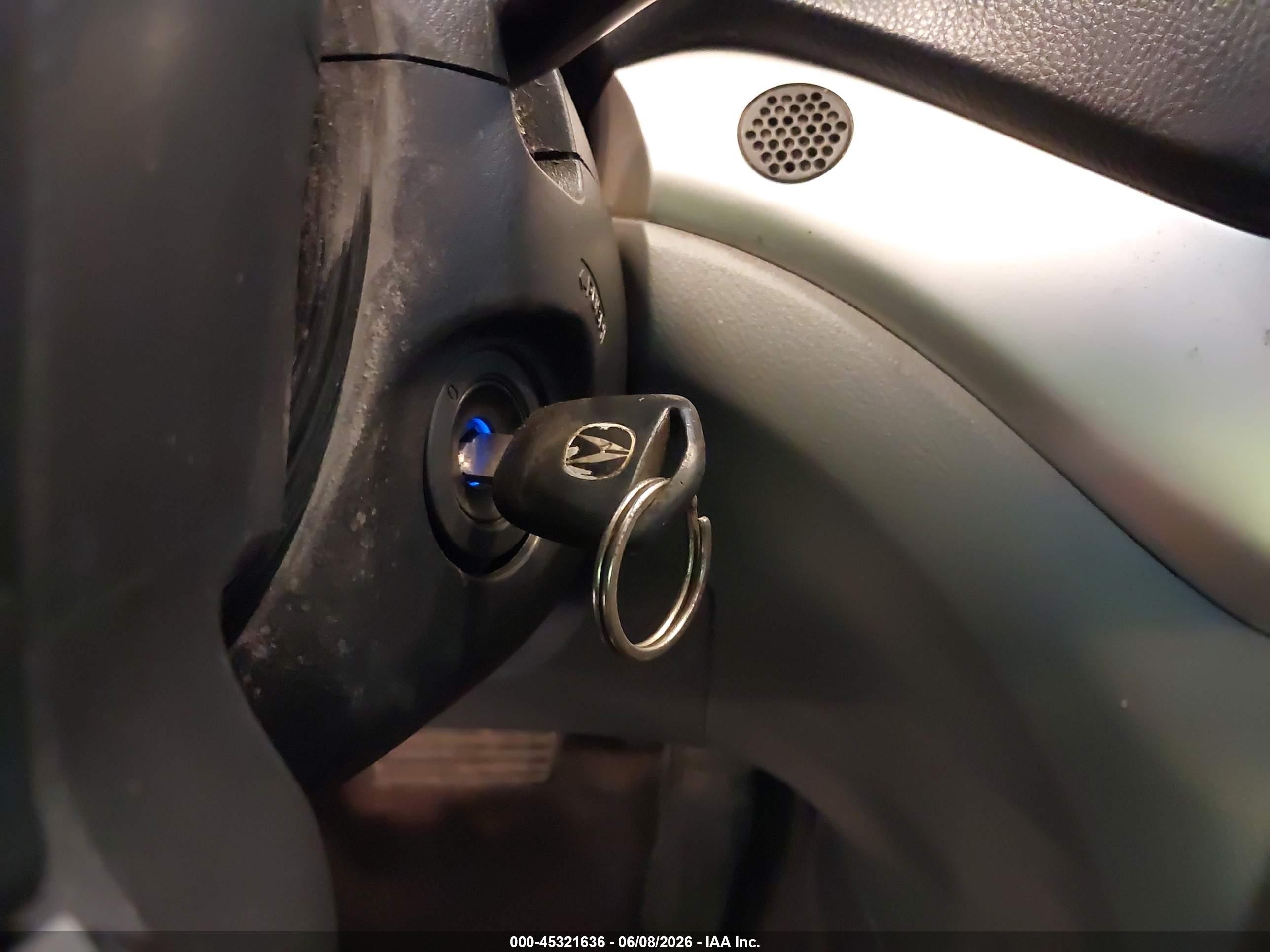 2005 Acura Tsx   Silver vin: JH4CL96805C020503