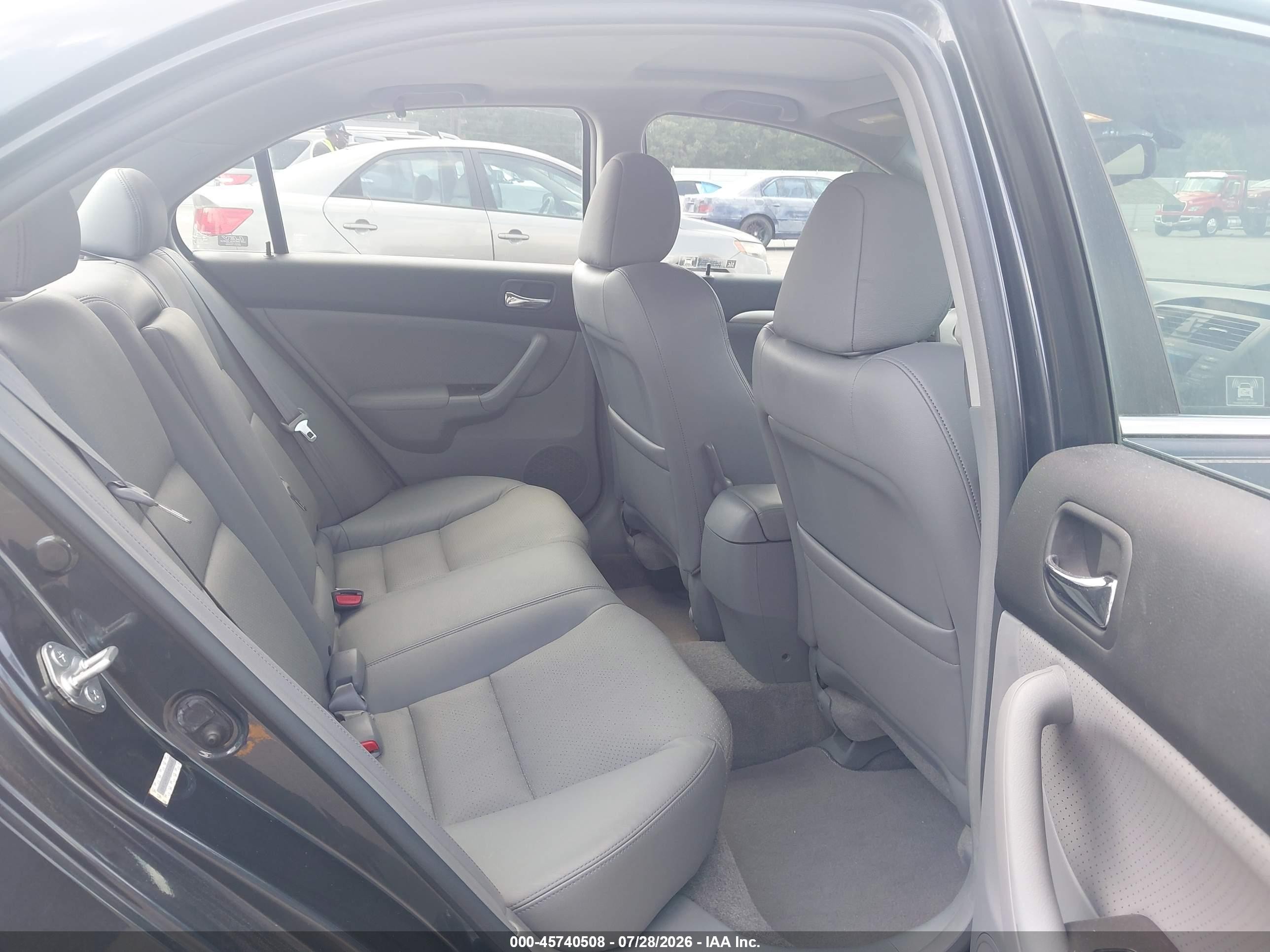 2005 Acura Tsx   Gray vin: JH4CL96815C004469