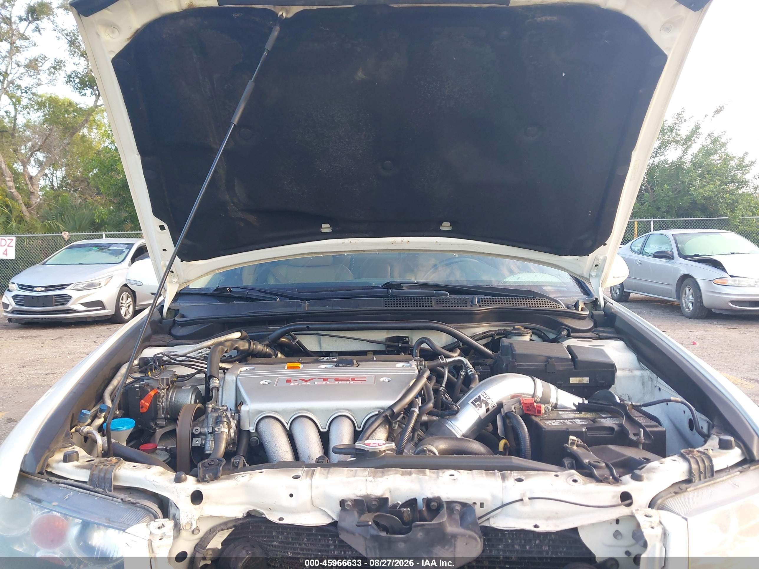 2006 Acura Tsx   White vin: JH4CL96816C011875