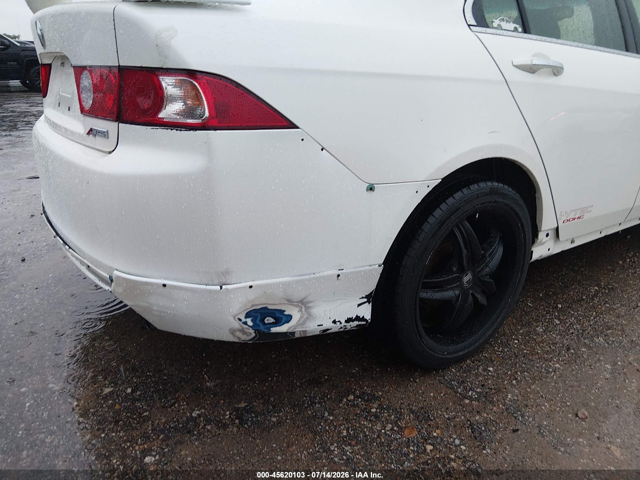 2005 Acura Tsx   White vin: JH4CL96825C020759
