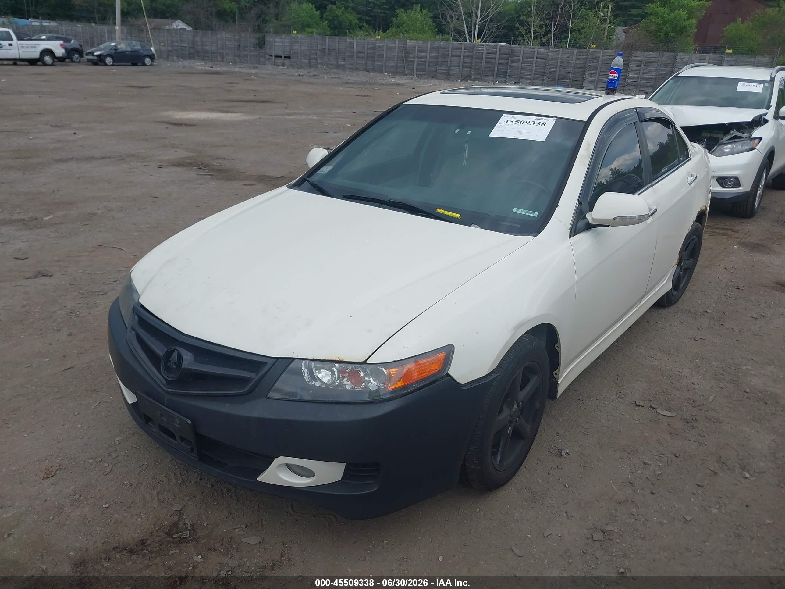 2008 Acura Tsx   White vin: JH4CL96828C015422
