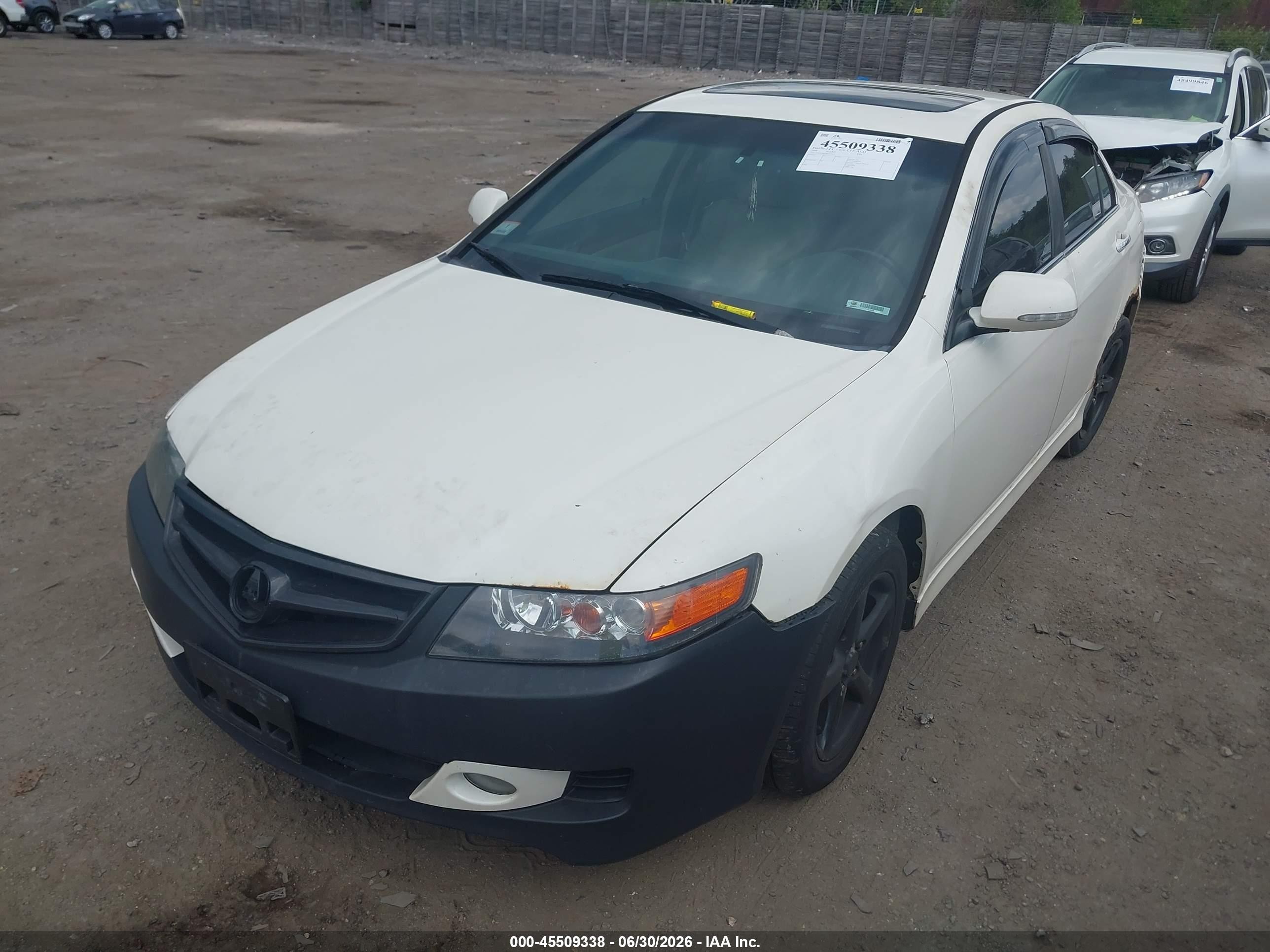 2008 Acura Tsx   White vin: JH4CL96828C015422