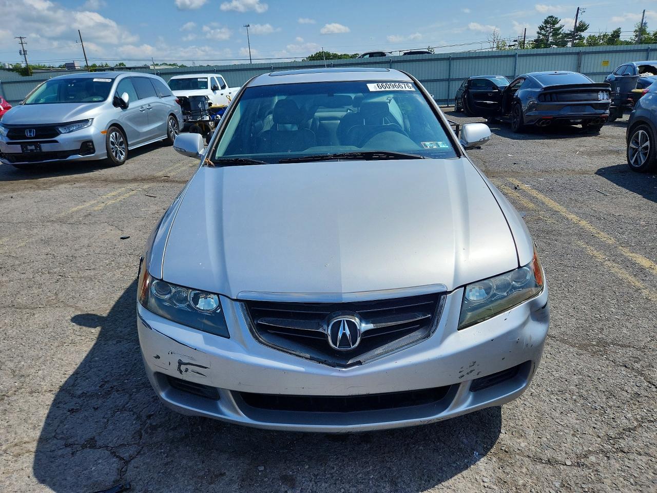 2004 Acura Tsx Silver vin: JH4CL96834C027914