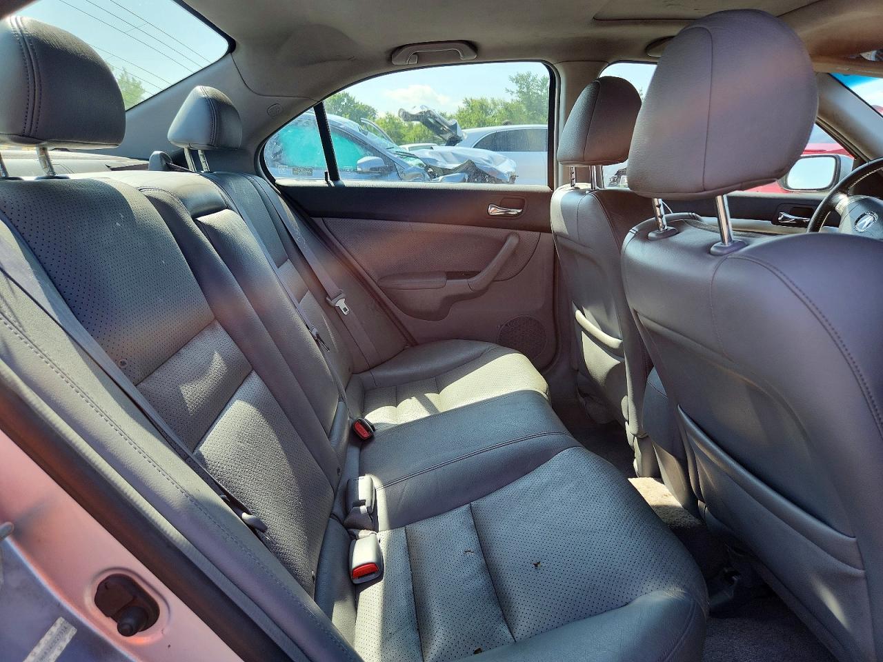 2004 Acura Tsx Silver vin: JH4CL96834C027914