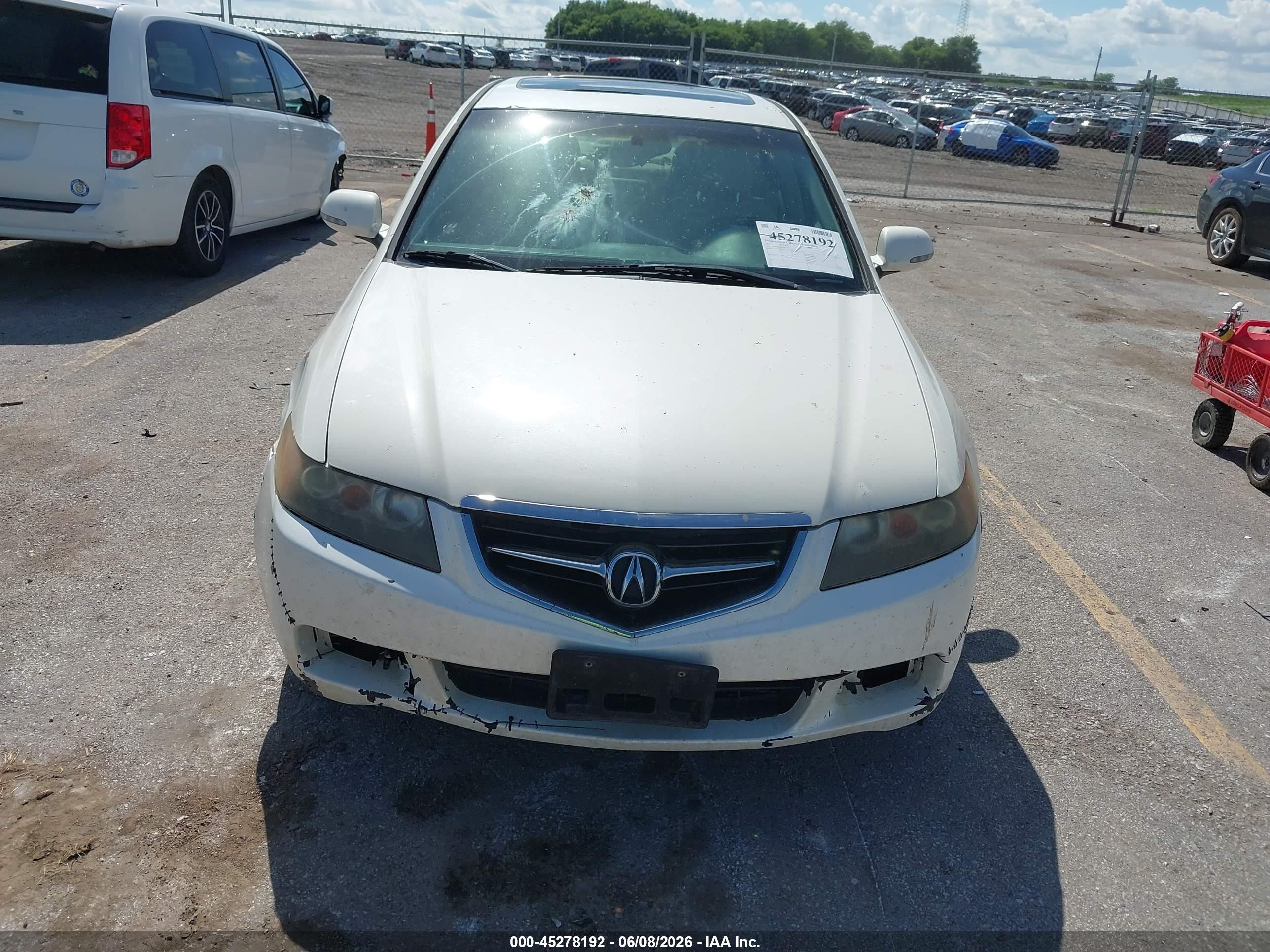 2004 Acura Tsx   White vin: JH4CL96834C043708