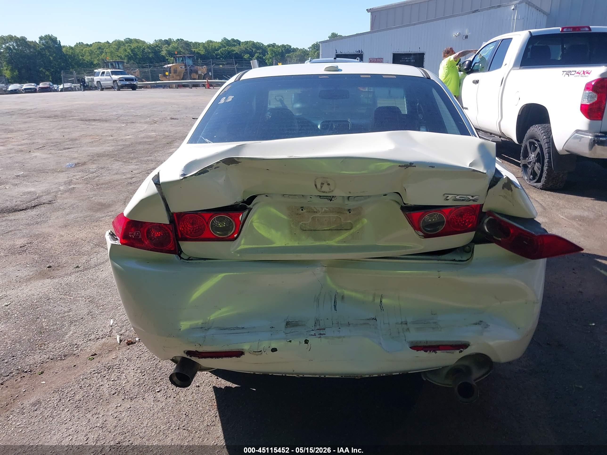 2008 Acura Tsx   White vin: JH4CL96838C001576