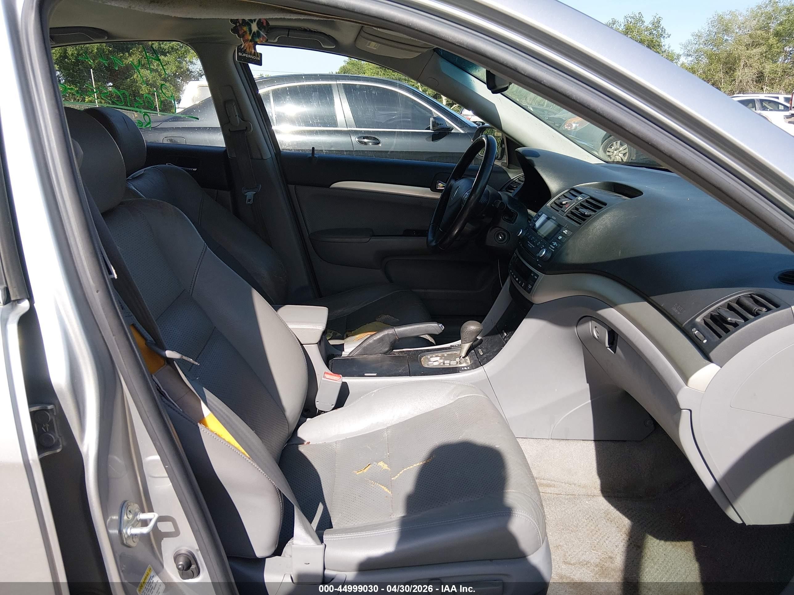 2007 Acura Tsx   Silver vin: JH4CL96847C000502