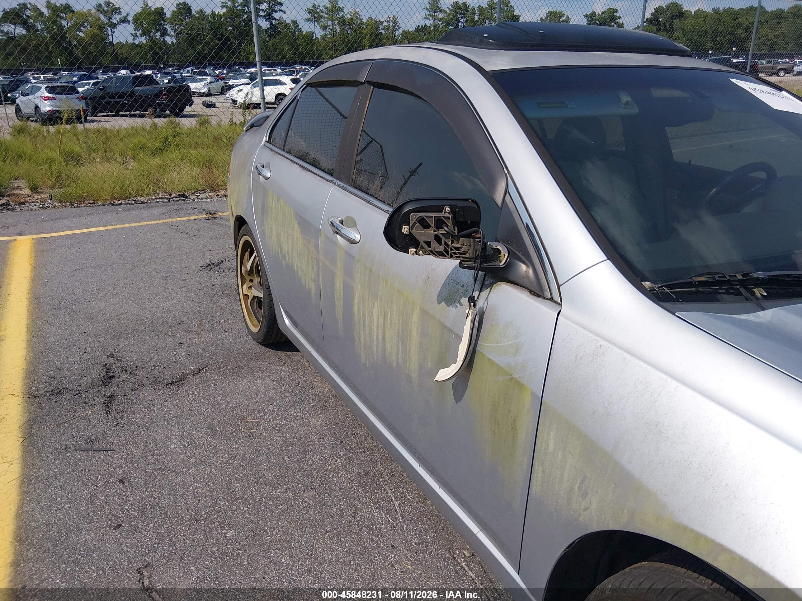 2004 Acura Tsx   Silver vin: JH4CL96854C013402