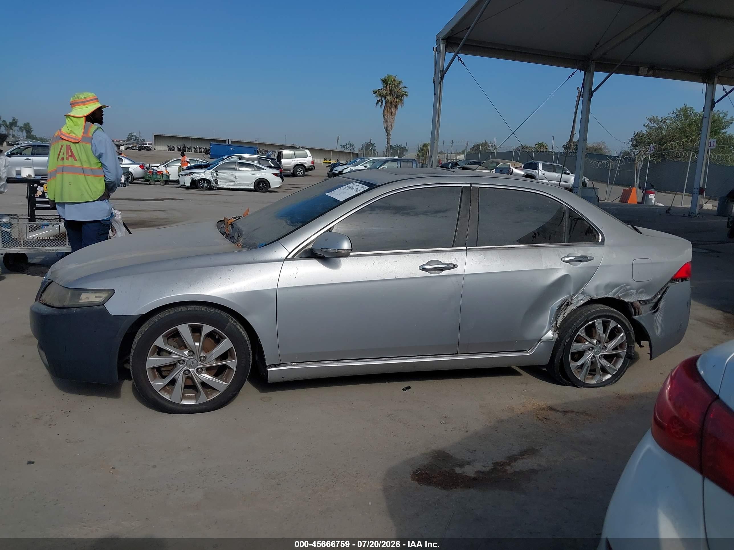 2004 Acura Tsx   Silver vin: JH4CL96854C022861