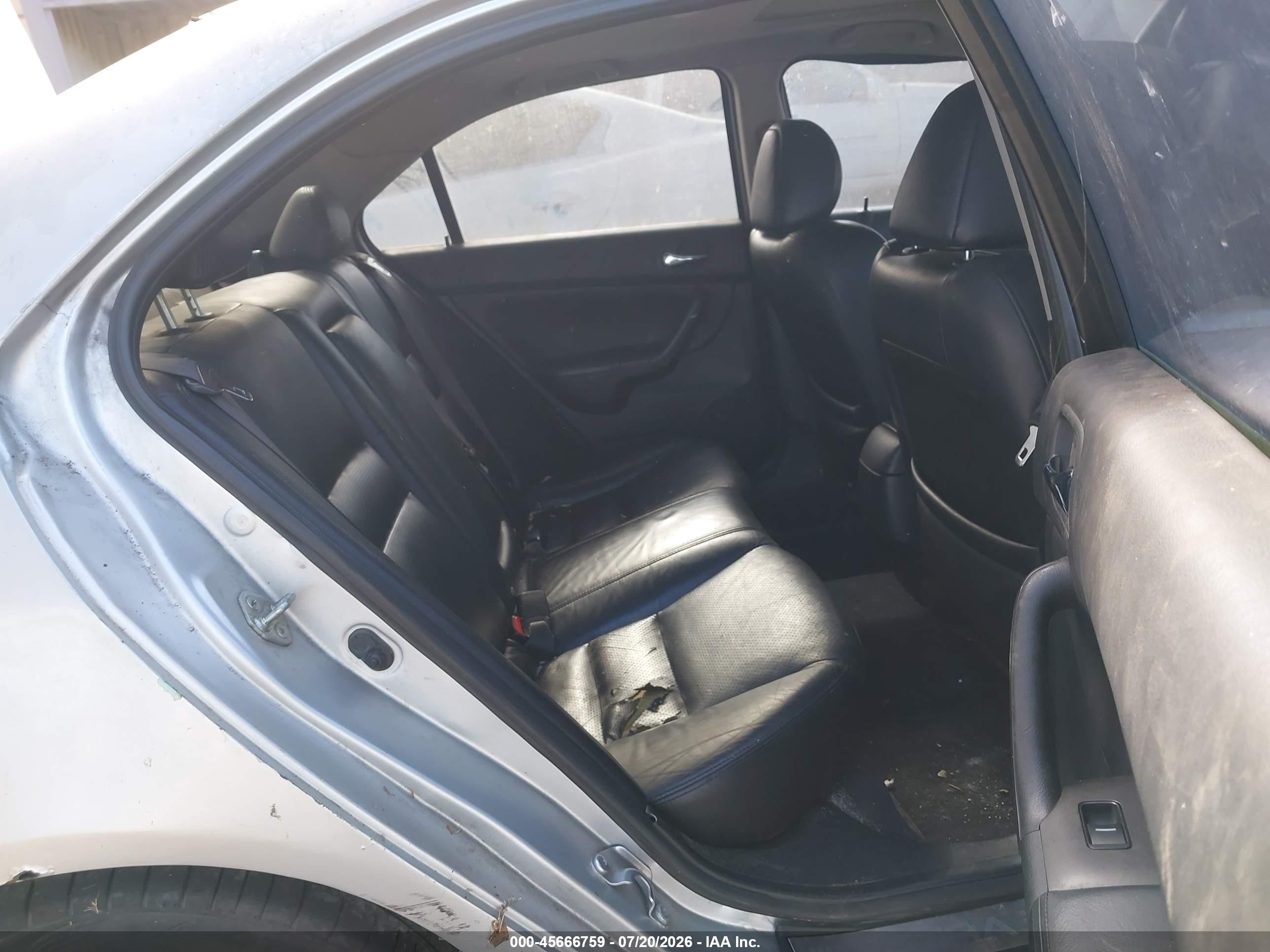 2004 Acura Tsx   Silver vin: JH4CL96854C022861