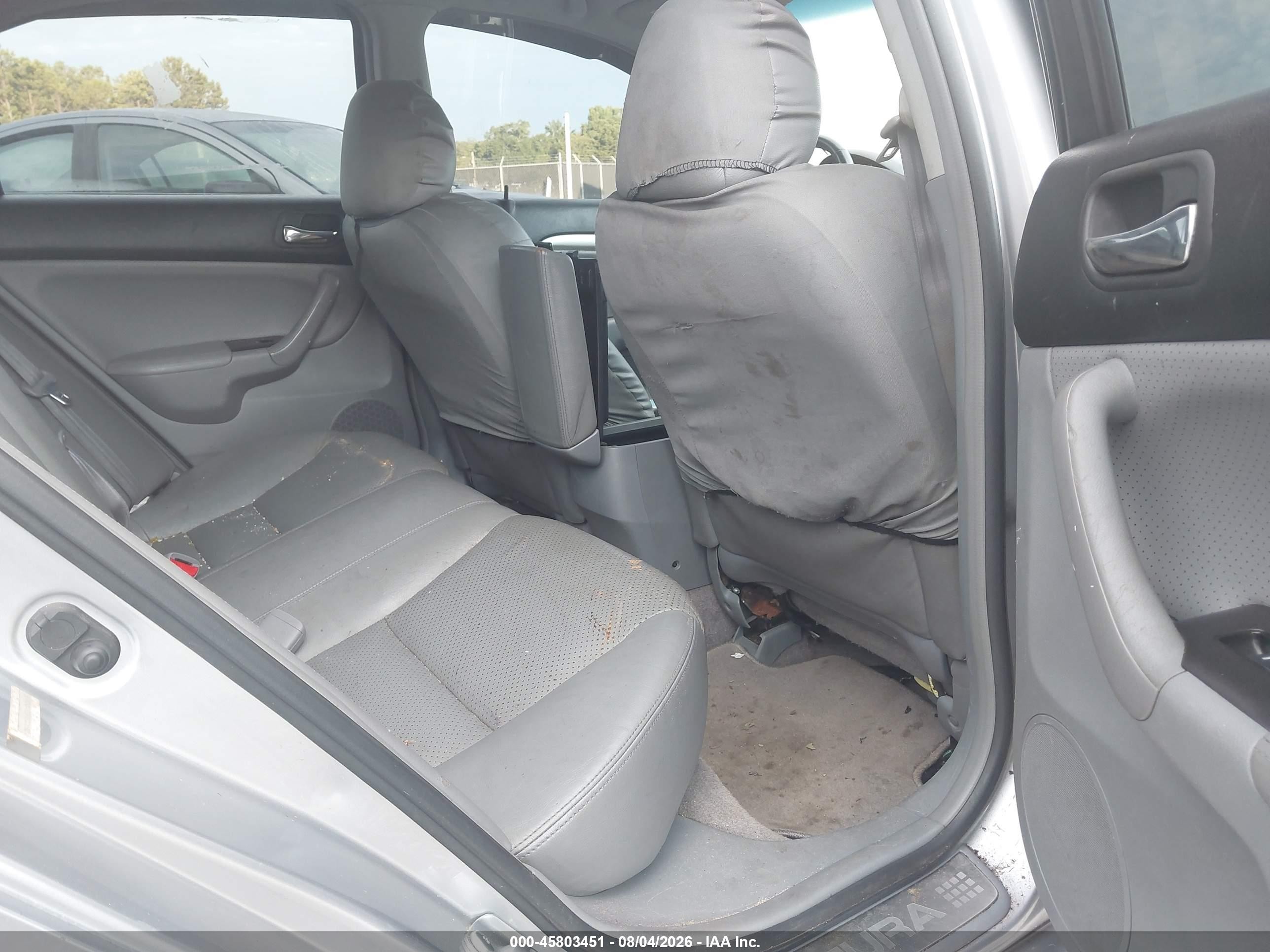 2005 Acura Tsx   Silver vin: JH4CL96855C018858