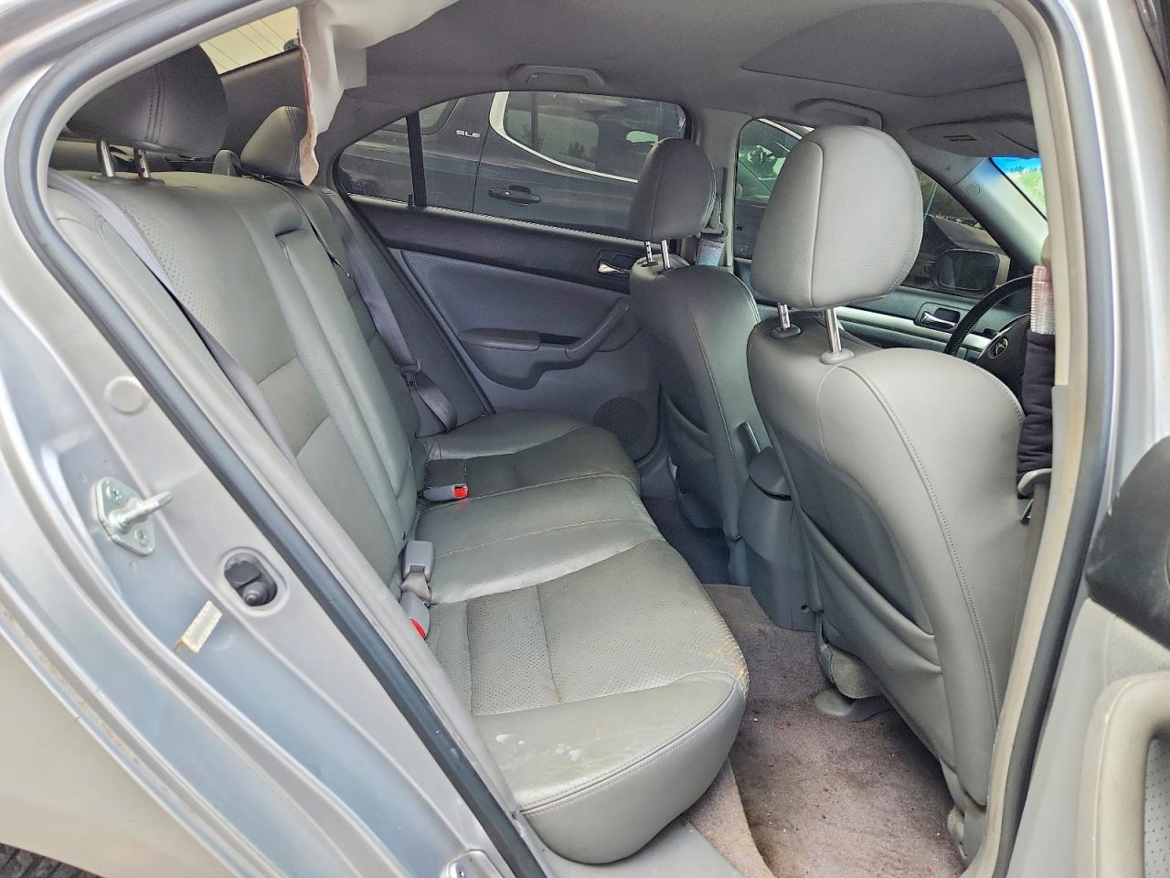 2005 Acura Tsx Silver vin: JH4CL96865C033773