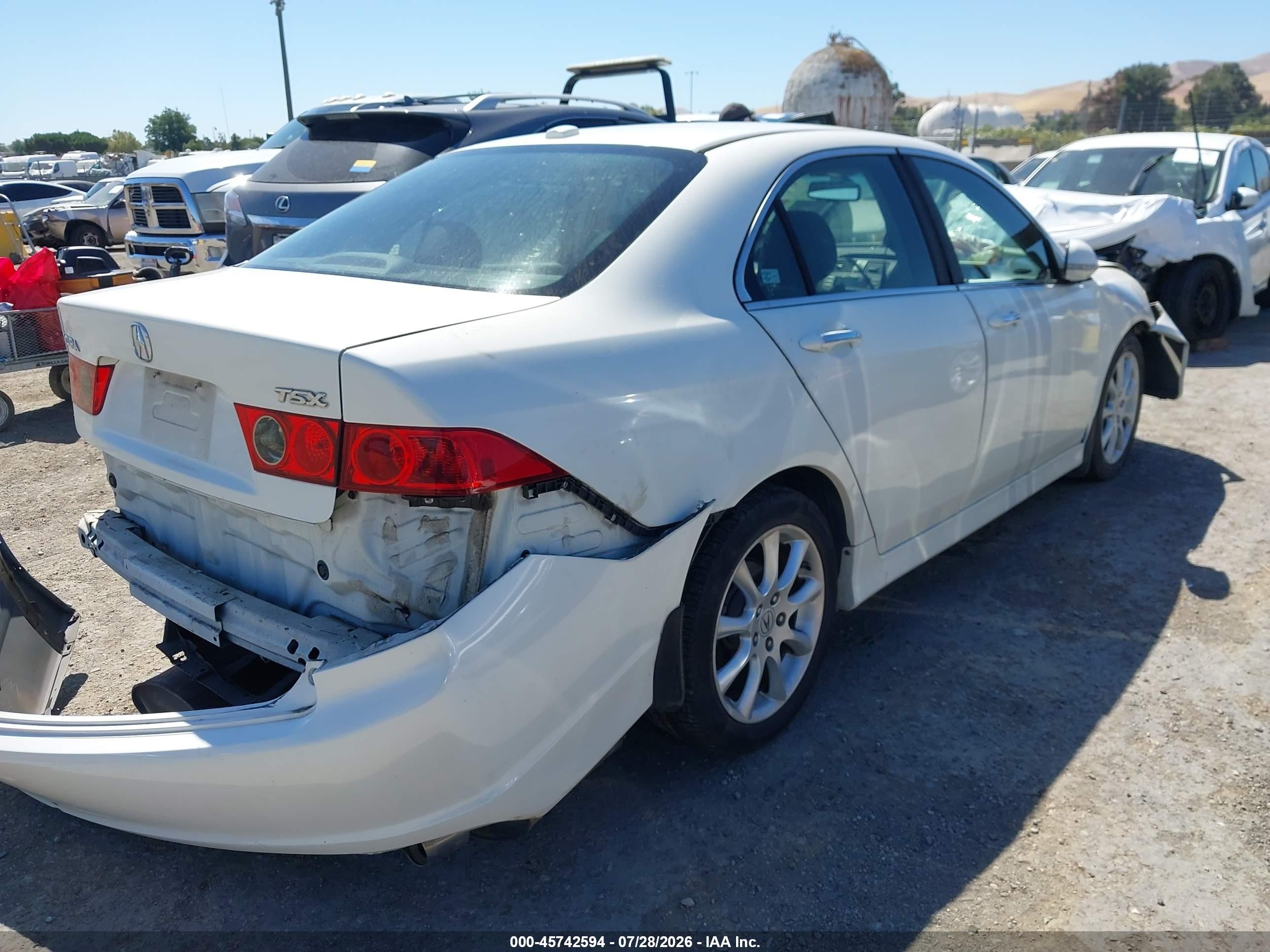 2008 Acura Tsx   White vin: JH4CL96878C017084