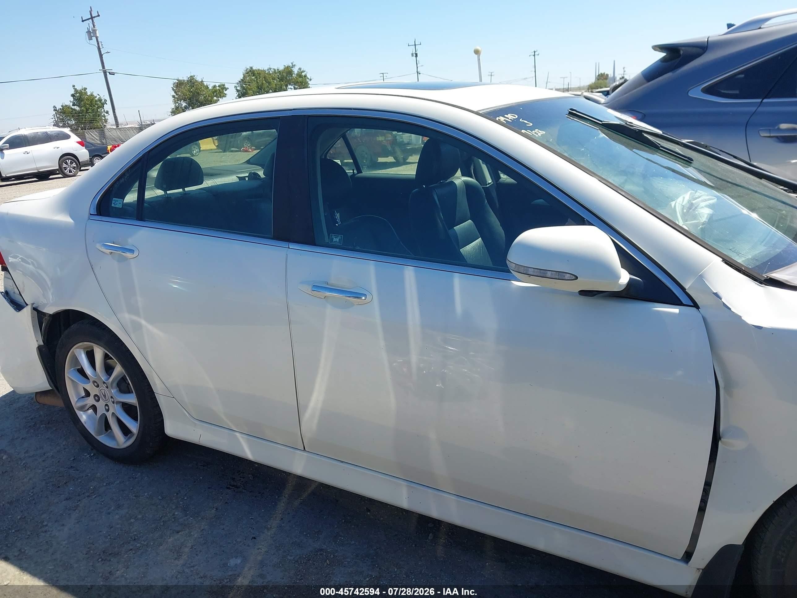 2008 Acura Tsx   White vin: JH4CL96878C017084