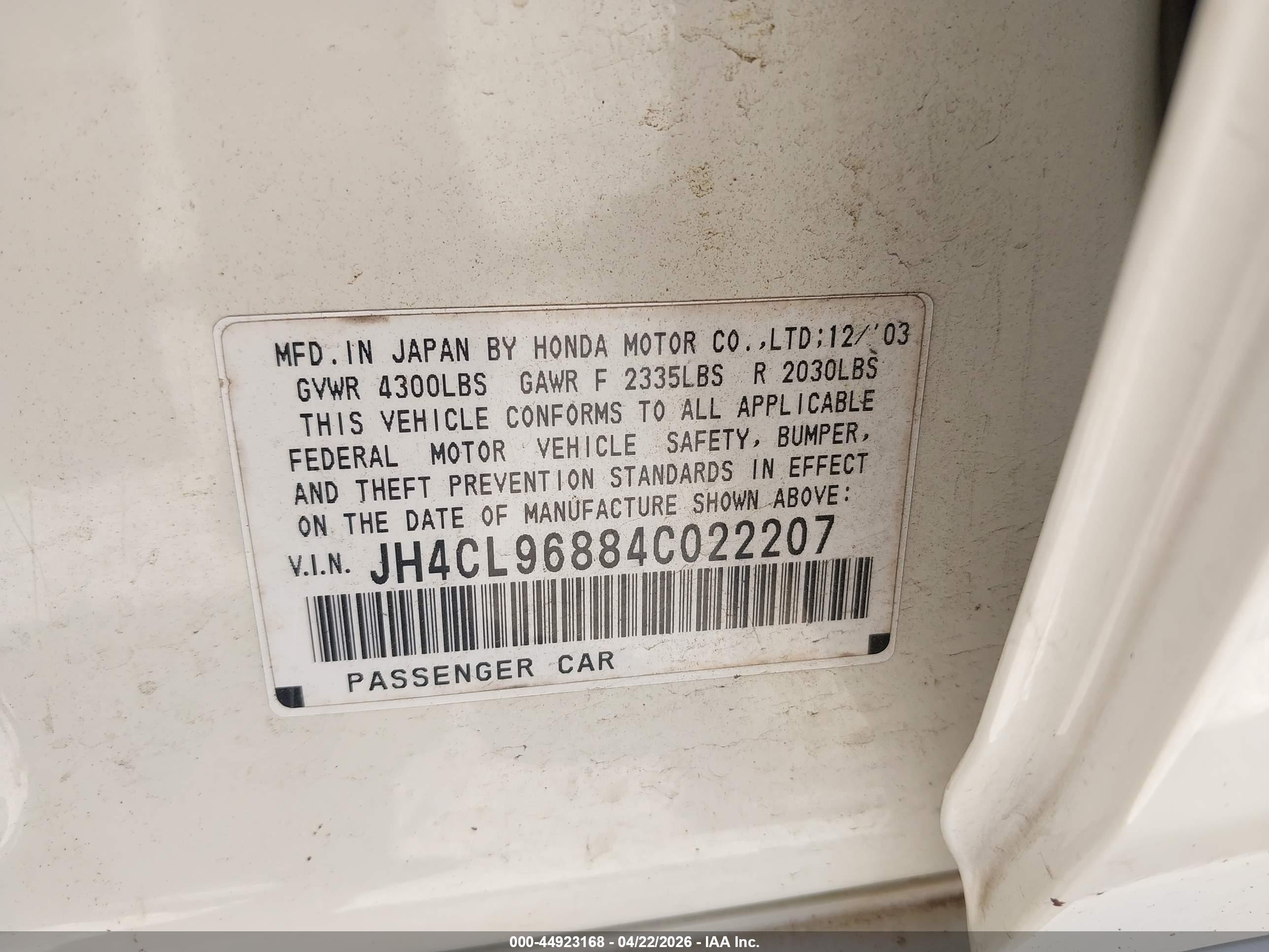 2004 Acura Tsx   White vin: JH4CL96884C022207