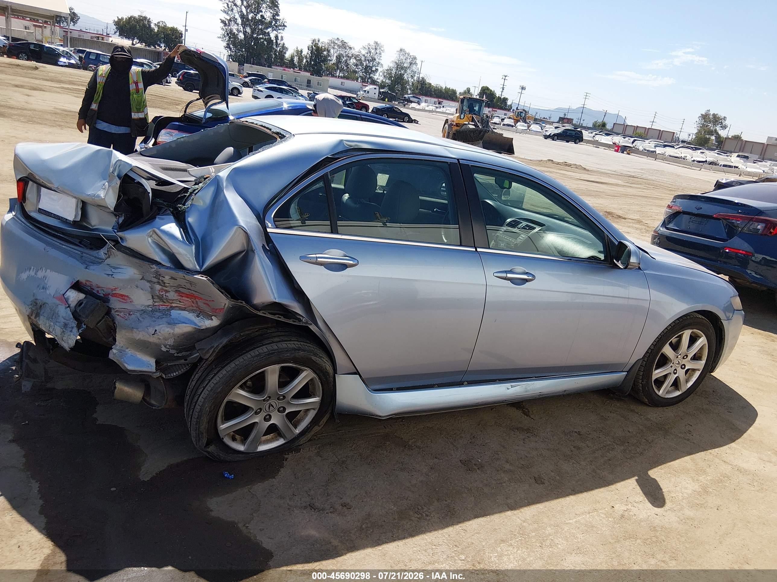 2004 Acura Tsx   Light Blue vin: JH4CL96884C027231