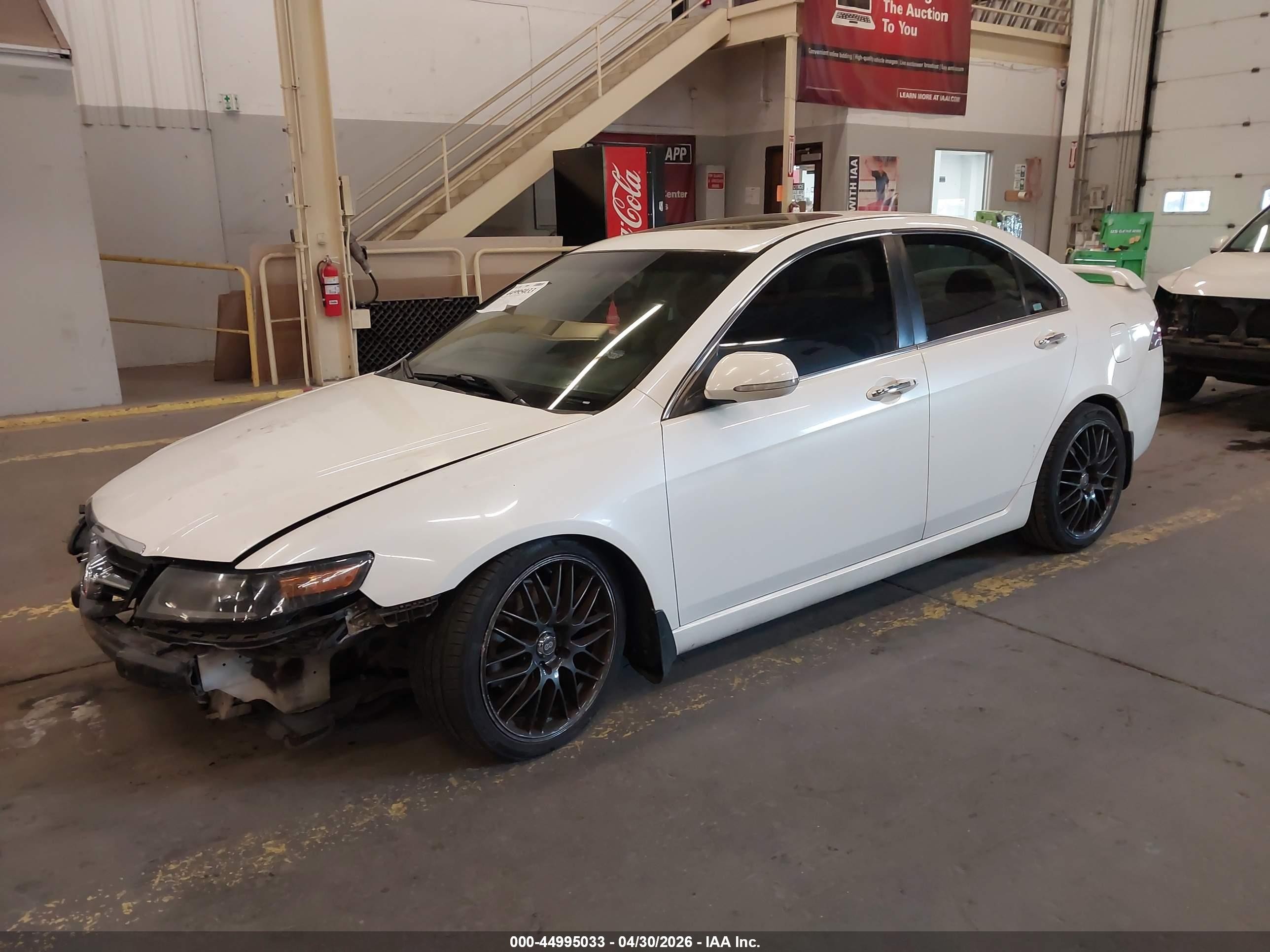 2004 Acura Tsx   White vin: JH4CL96884C035846