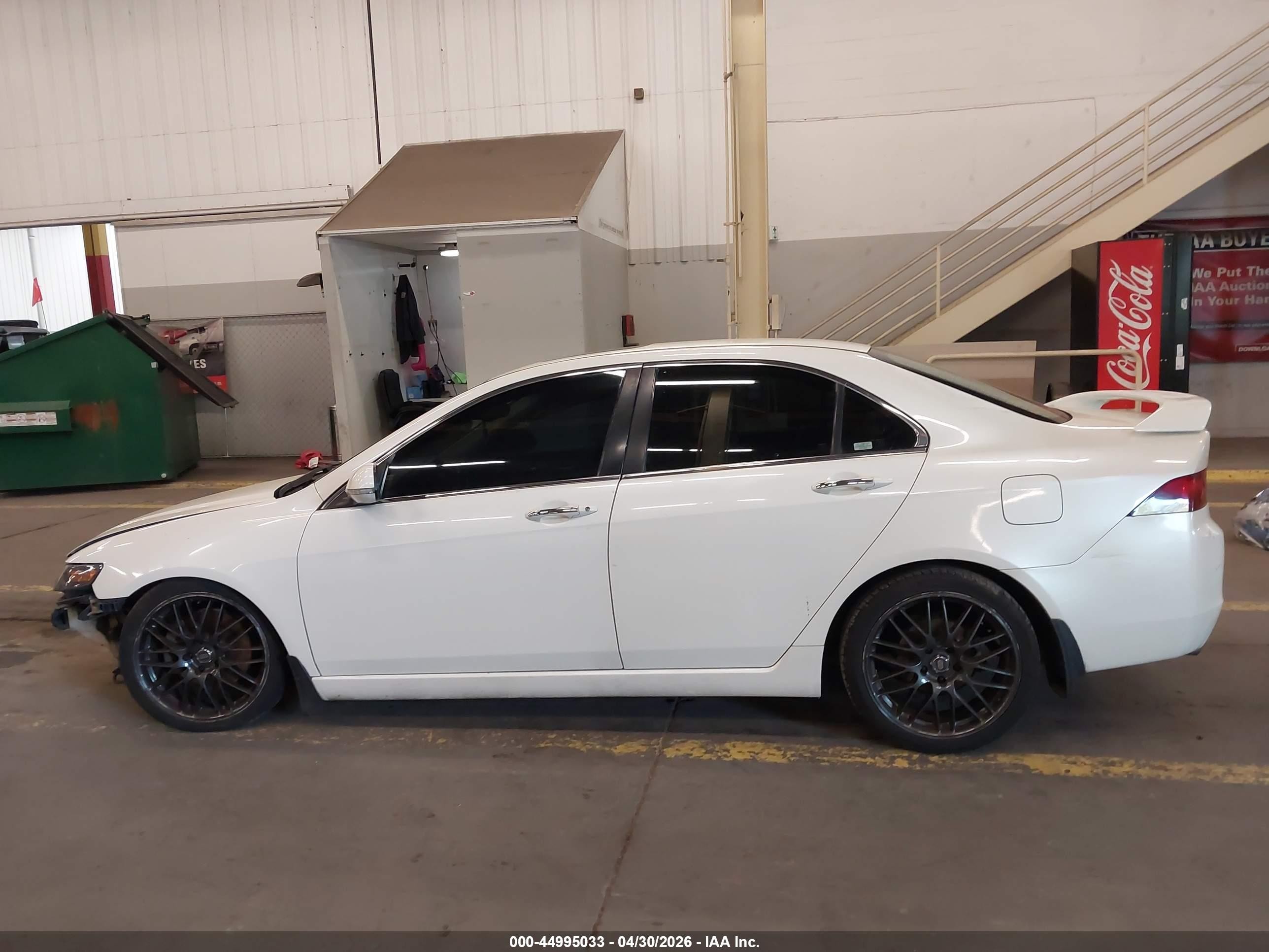 2004 Acura Tsx   White vin: JH4CL96884C035846