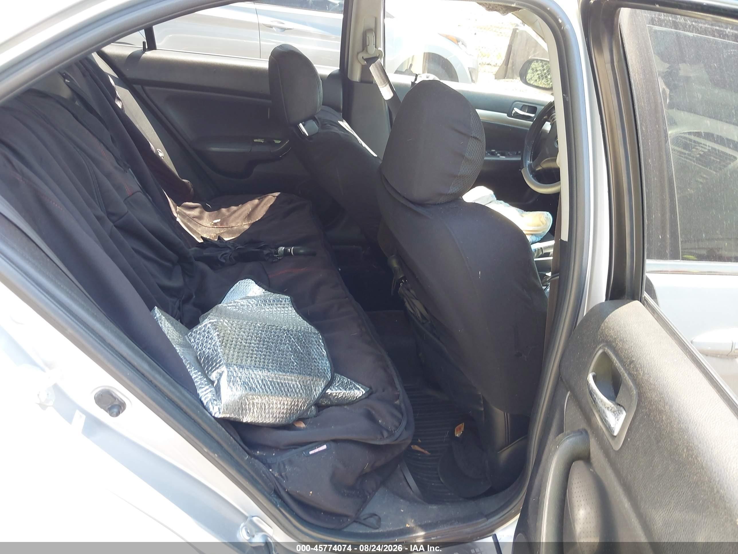 2005 Acura Tsx   Серебряный vin: JH4CL96885C021320