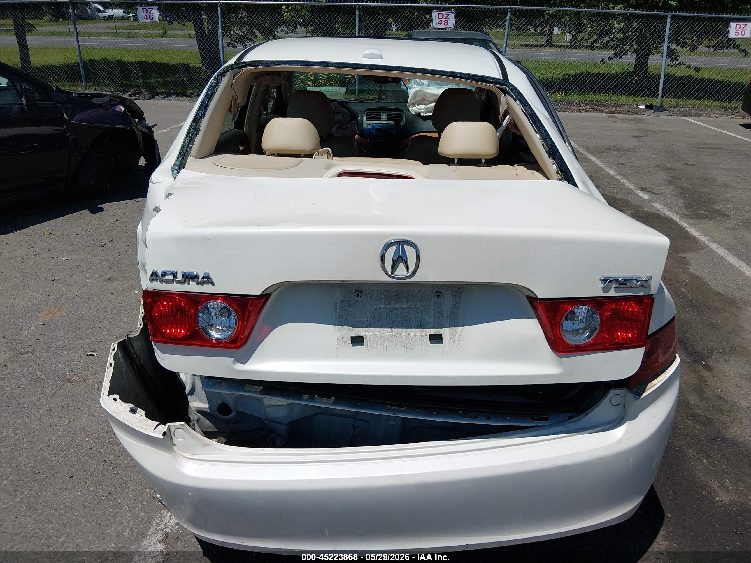 2005 Acura Tsx   White vin: JH4CL96885C027215