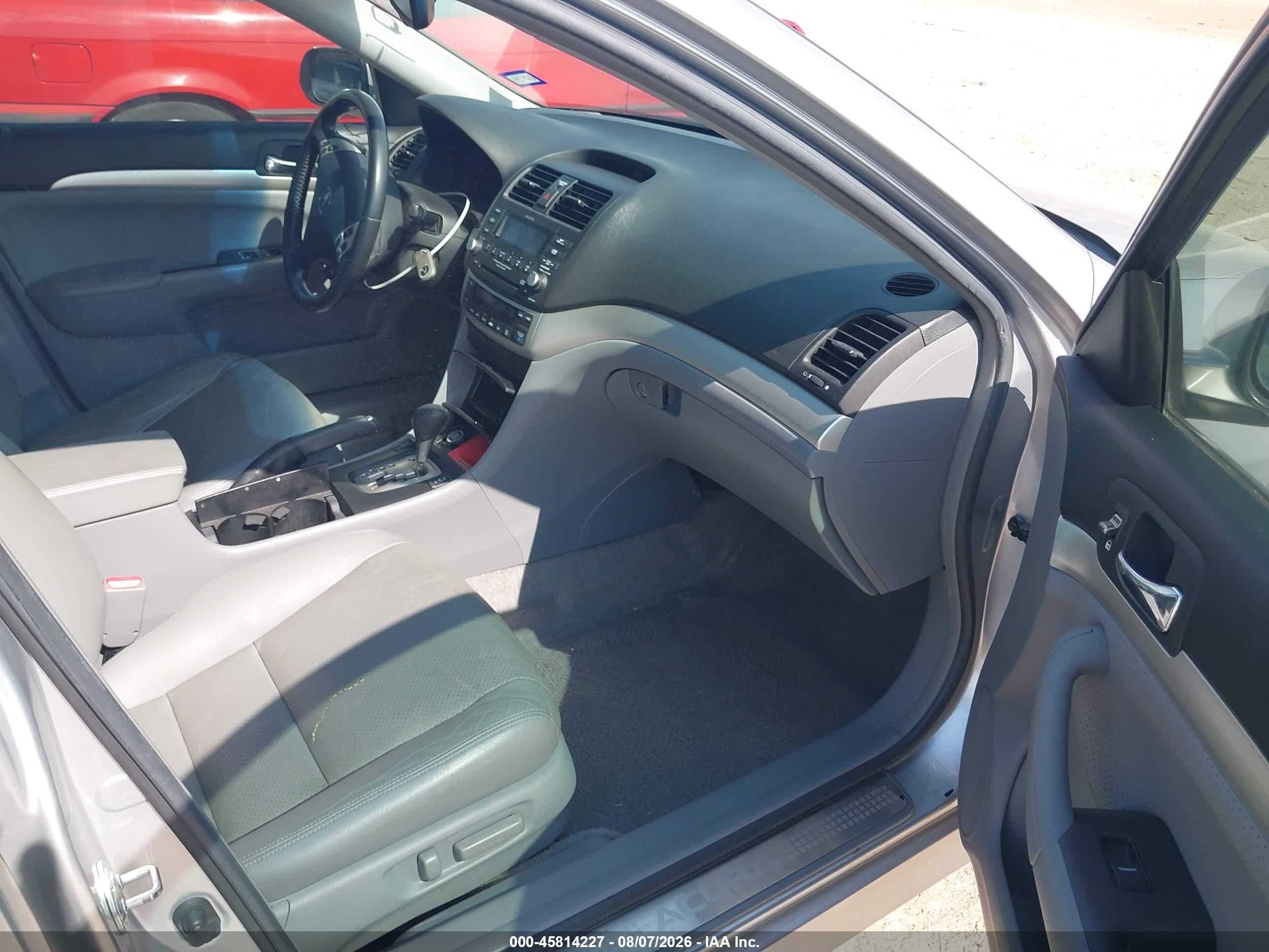2008 Acura Tsx   Silver vin: JH4CL96888C016381