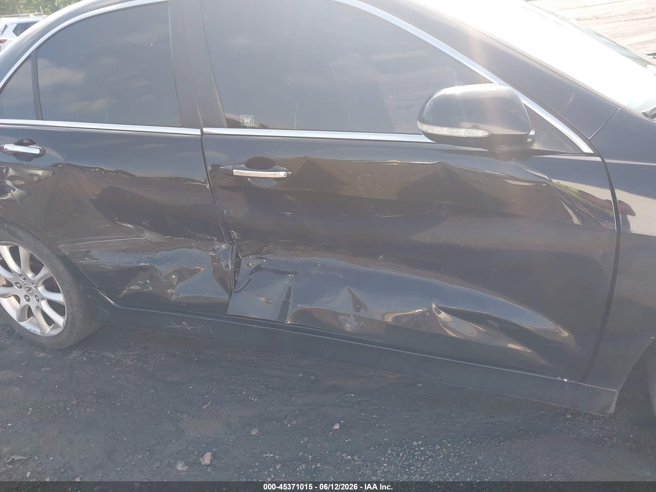 2008 Acura Tsx   Black vin: JH4CL96888C019975