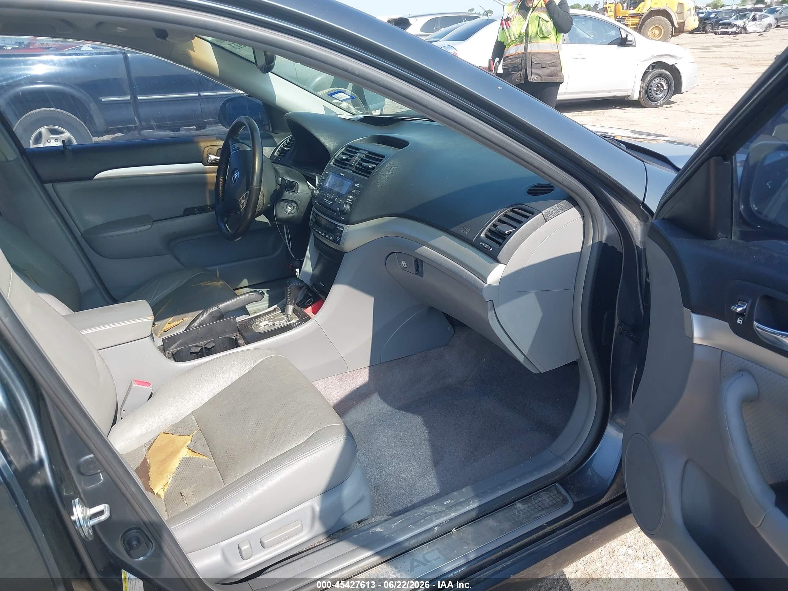 2005 Acura Tsx   Gray vin: JH4CL96895C008429
