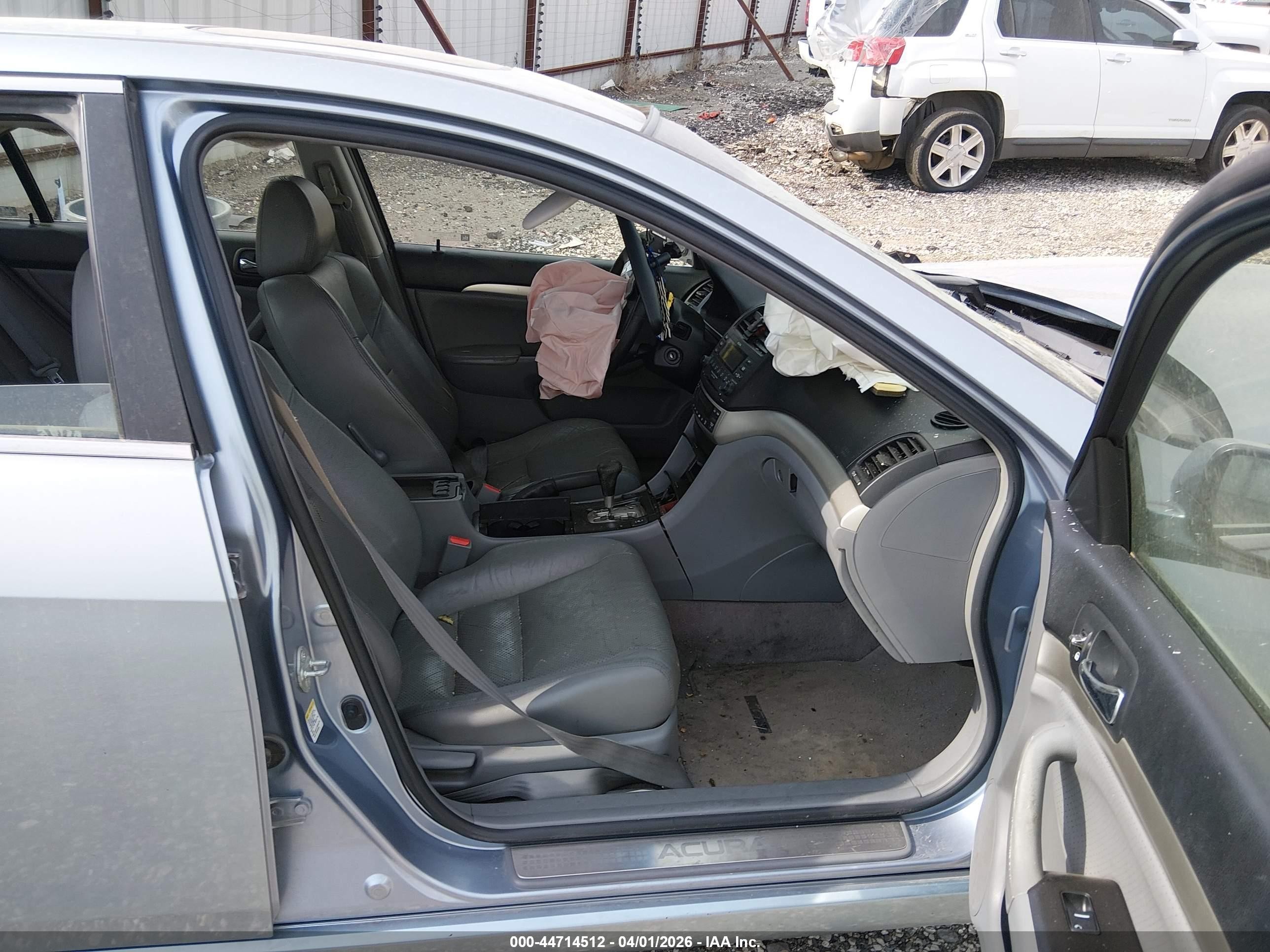 2004 Acura Tsx   Серебряный vin: JH4CL968X4C043916